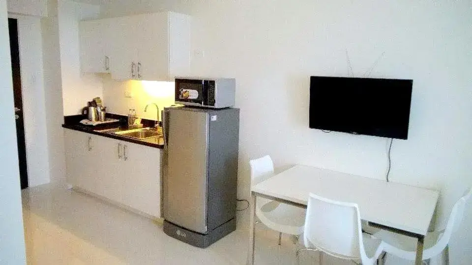 Condo Studio Luxe in Princeton Residences Condo Studio Luxe in Princeton Residences