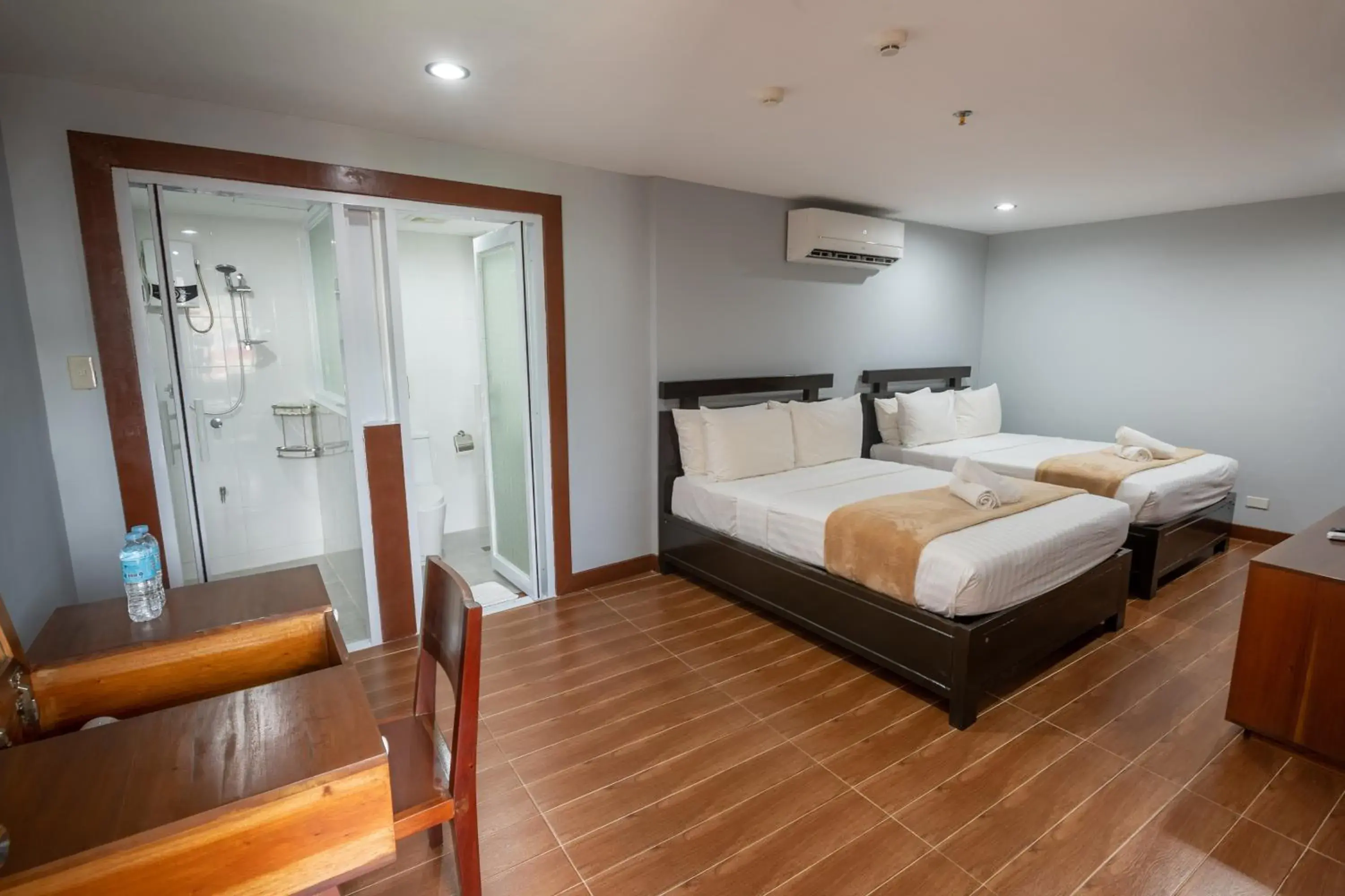 Bed in One Averee Bay Hotel Bed in One Averee Bay Hotel