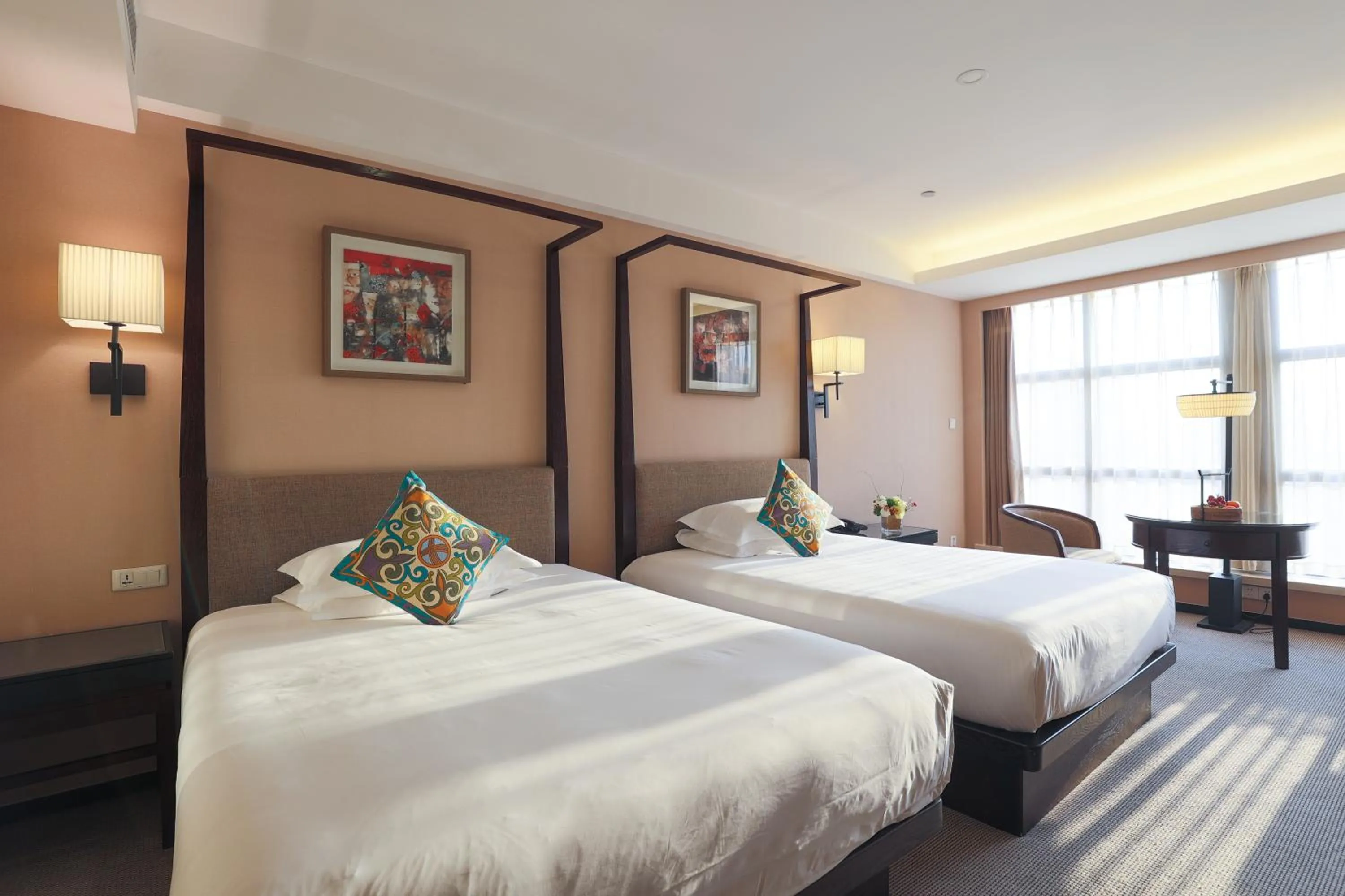 Photo of the whole room, Bed in SSAW Boutique Hotel Hangzhou East - Free Self Service Laundry