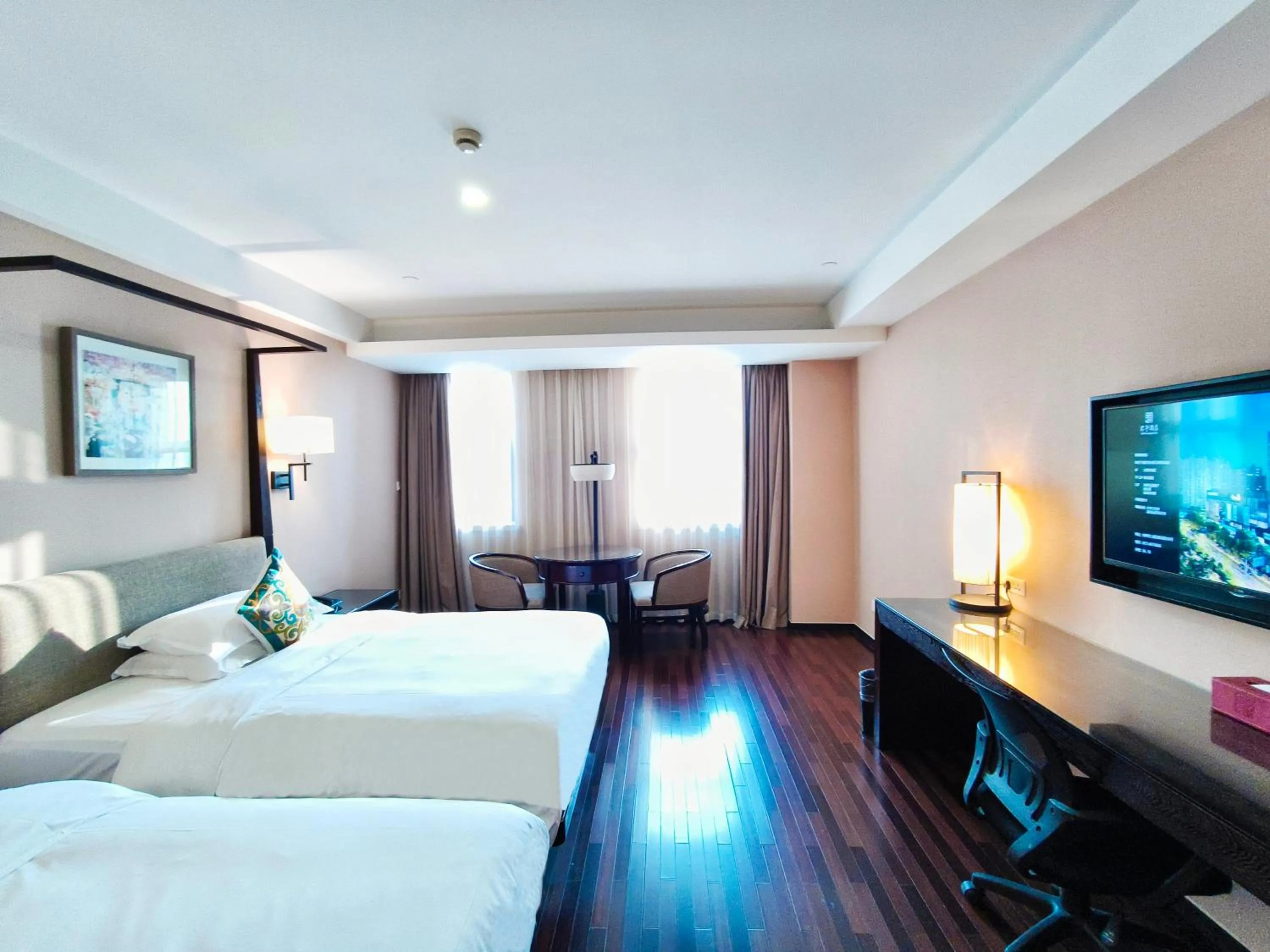 Photo of the whole room, Bed in SSAW Boutique Hotel Hangzhou East - Free Self Service Laundry