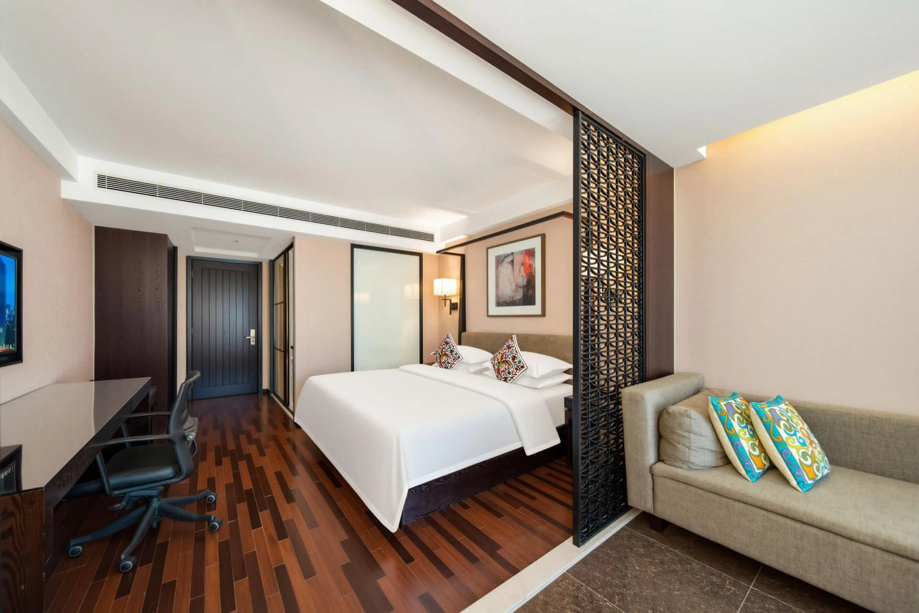 Bed in SSAW Boutique Hotel Hangzhou East - Free Self Service Laundry