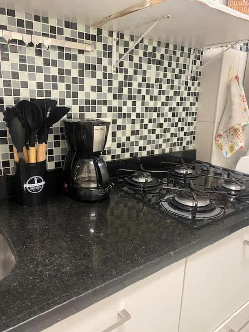 Barra Home Stay - Apto completo com estacionamento