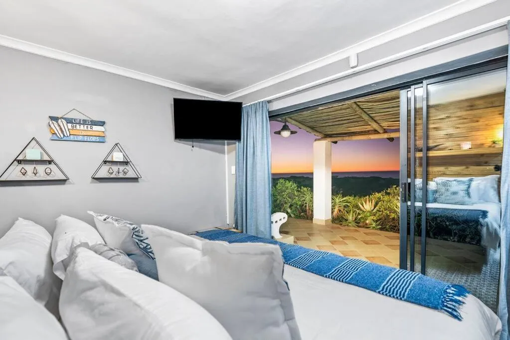 Bed in Escape Beach Cottage in Dwarskersbos