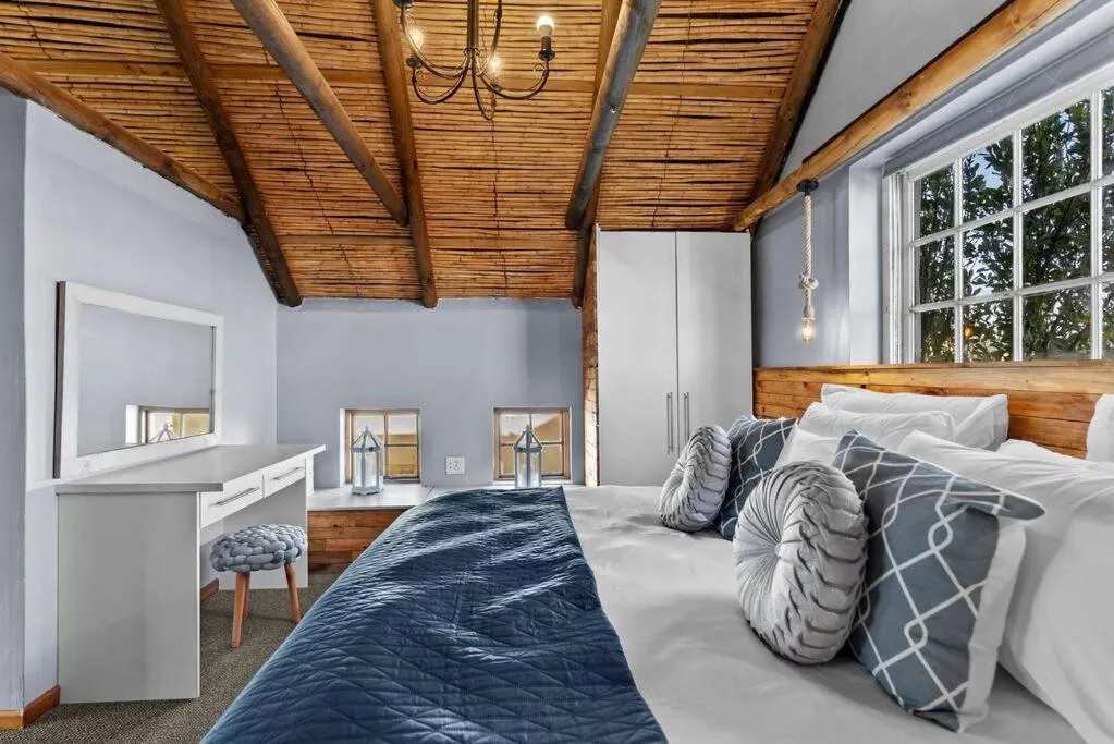 Bed in Escape Beach Cottage in Dwarskersbos