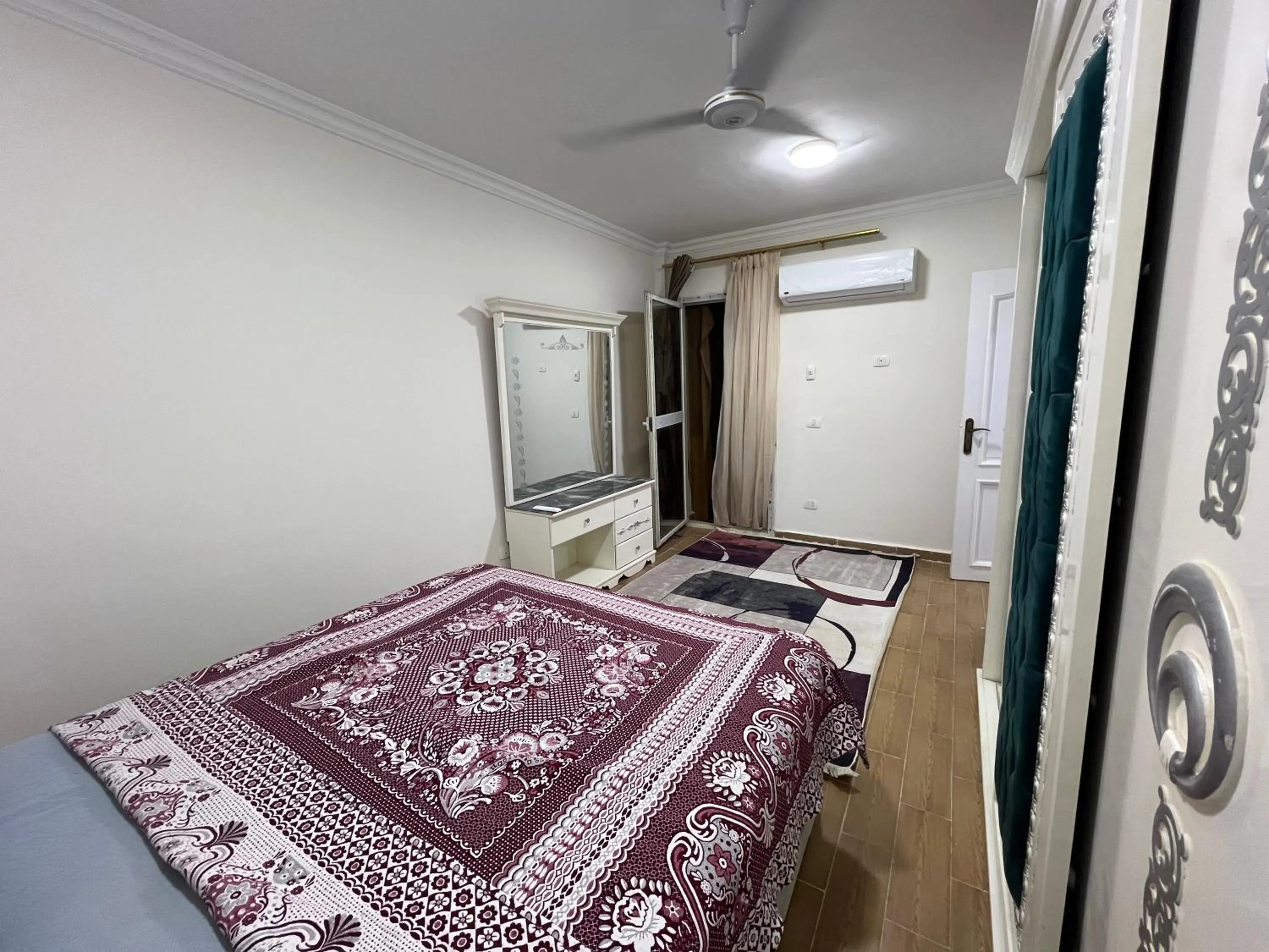 Bed in Garden view 3 BR 2 balconies in compound