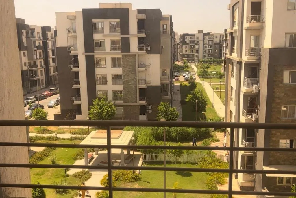 Garden view 3 BR 2 balconies in compound