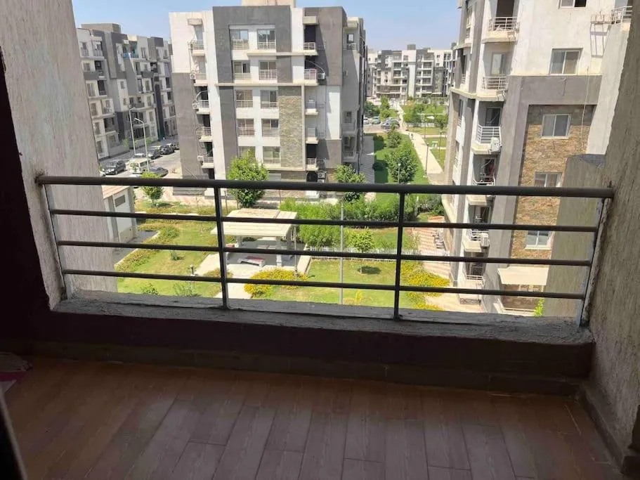Garden view 3 BR 2 balconies in compound