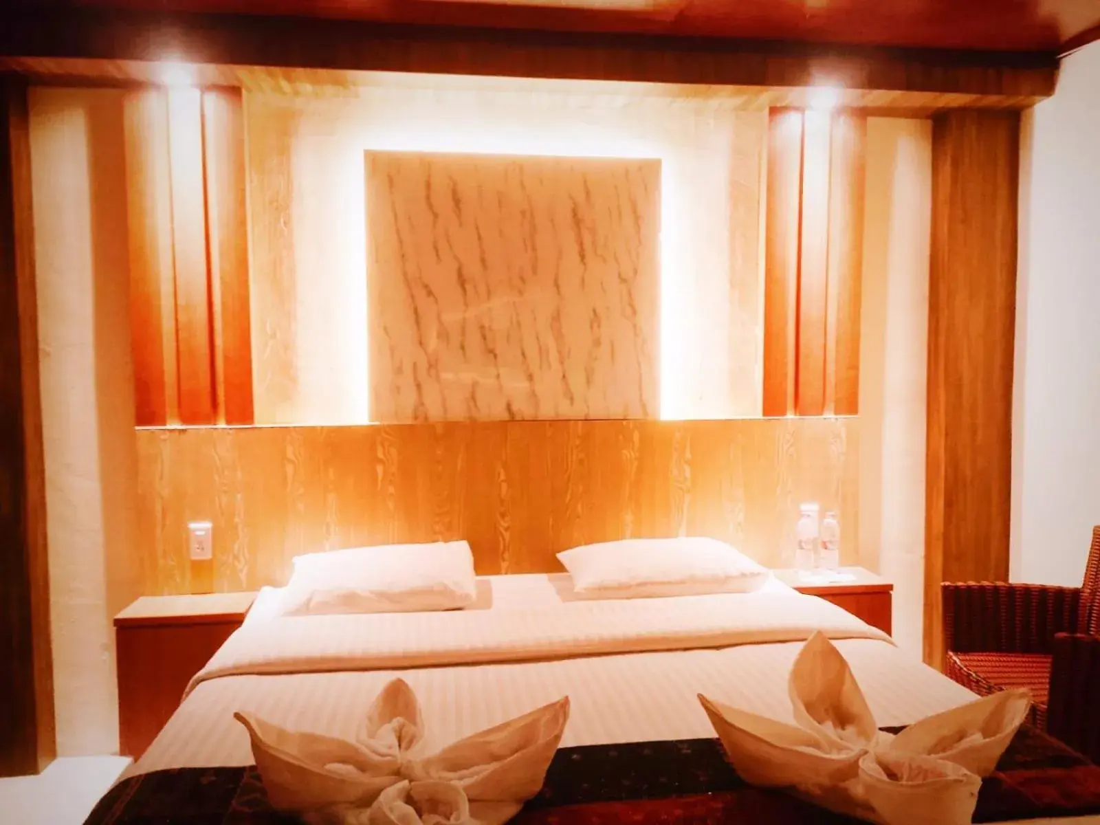 Deluxe Double or Twin Room with Lake View in Judita Cottages Deluxe Double or Twin Room with Lake View in Judita Cottages