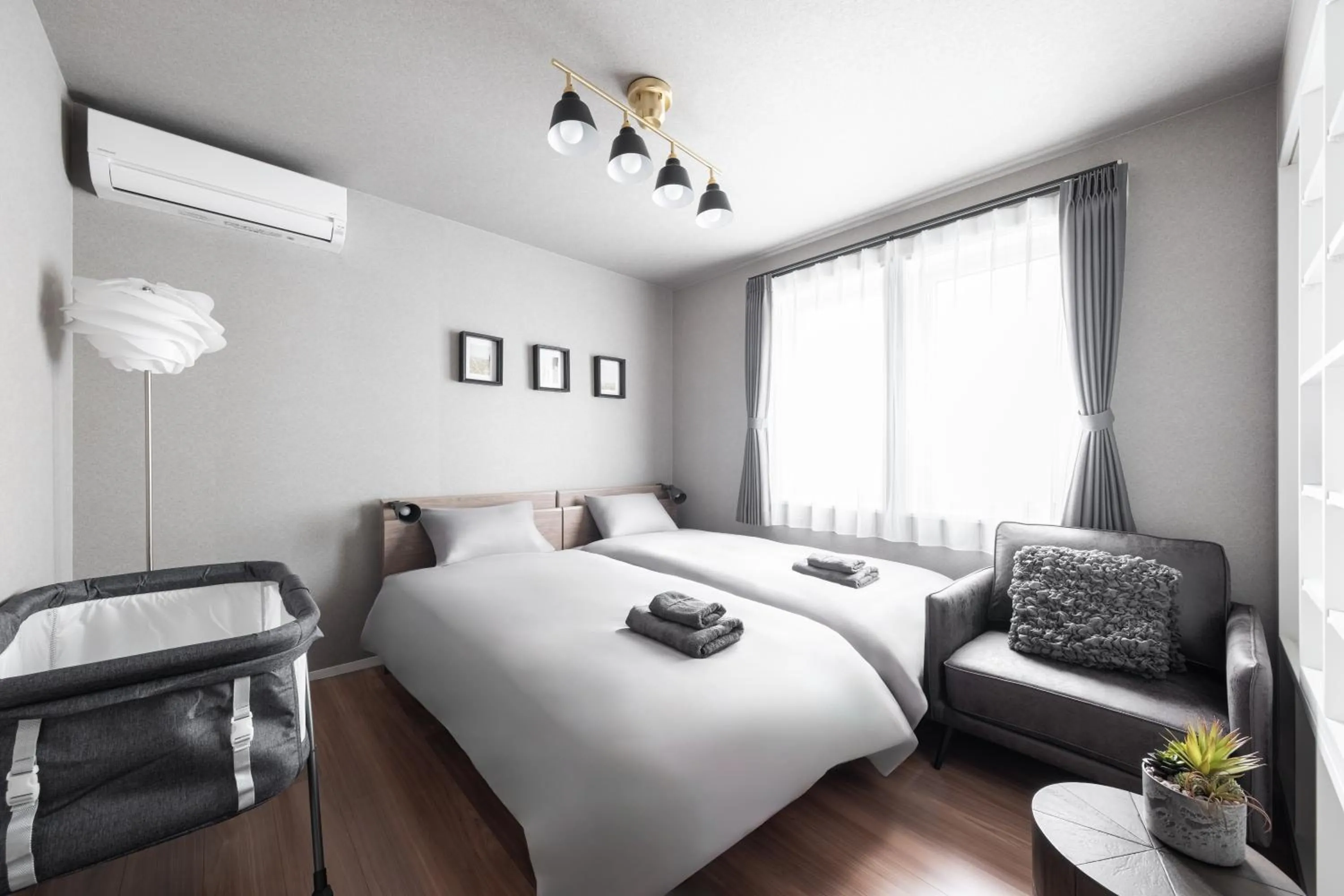 Bed in The Obsidian
