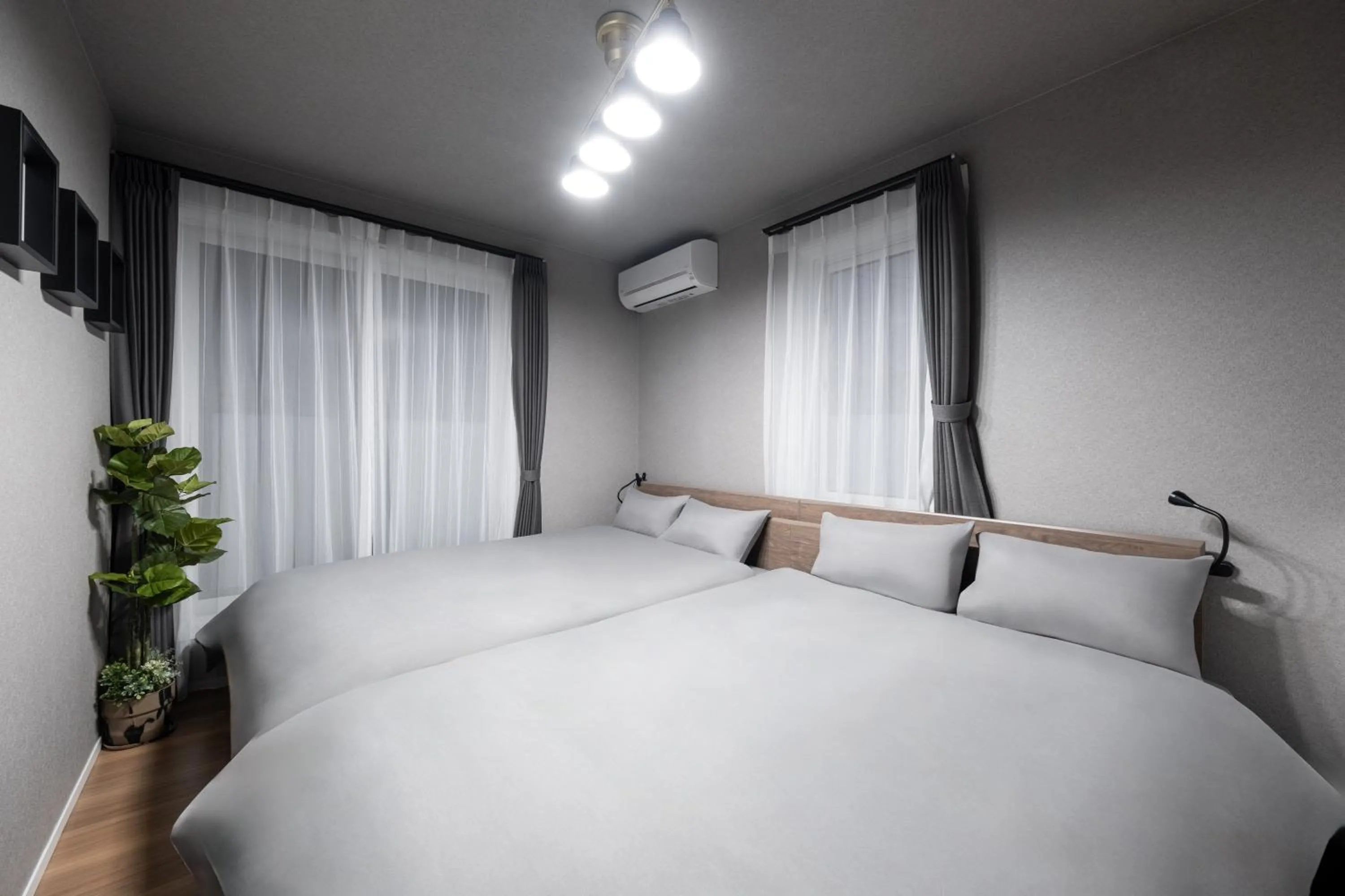 Bed in The Obsidian