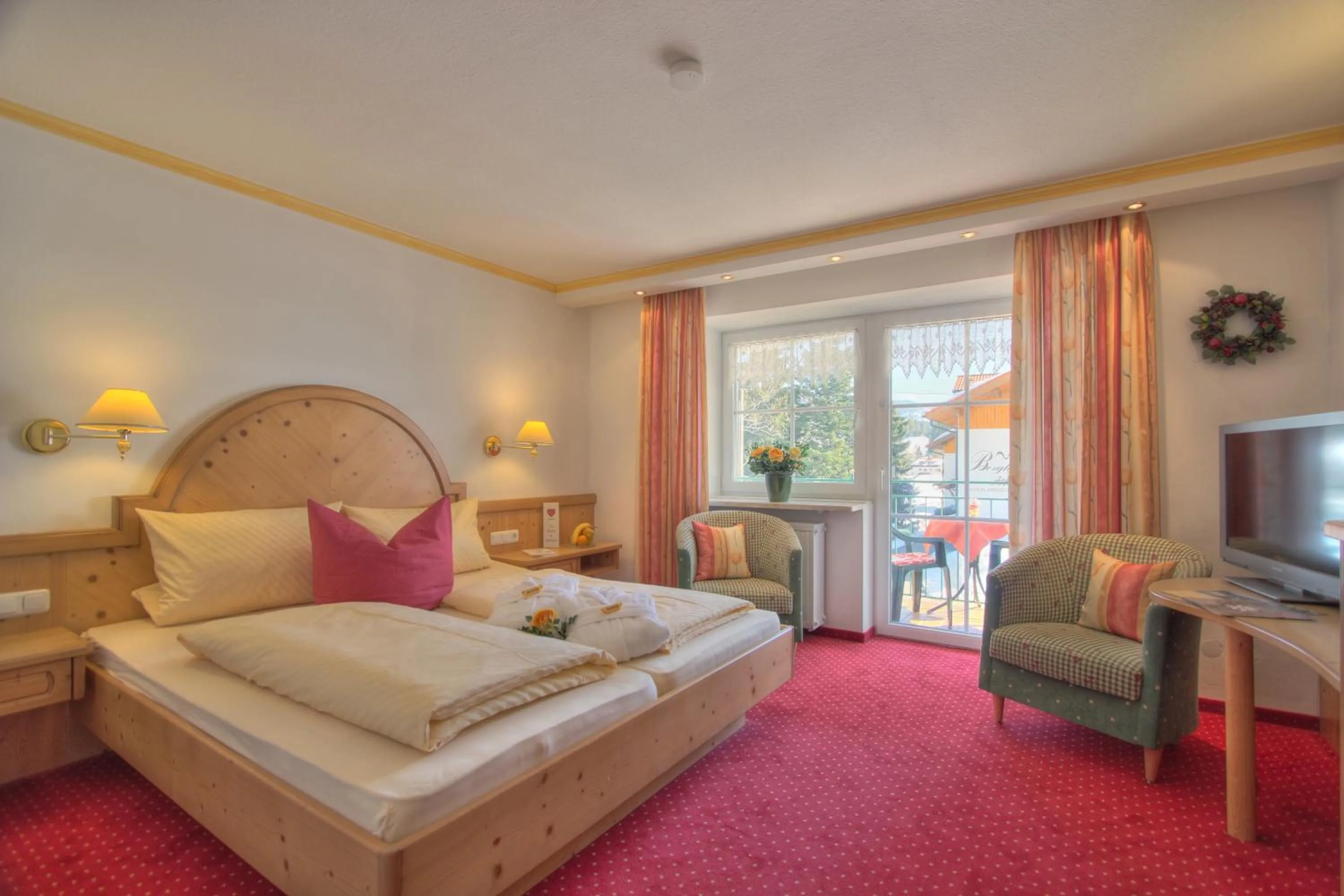 Photo of the whole room, Bed in Landhotel Berghof