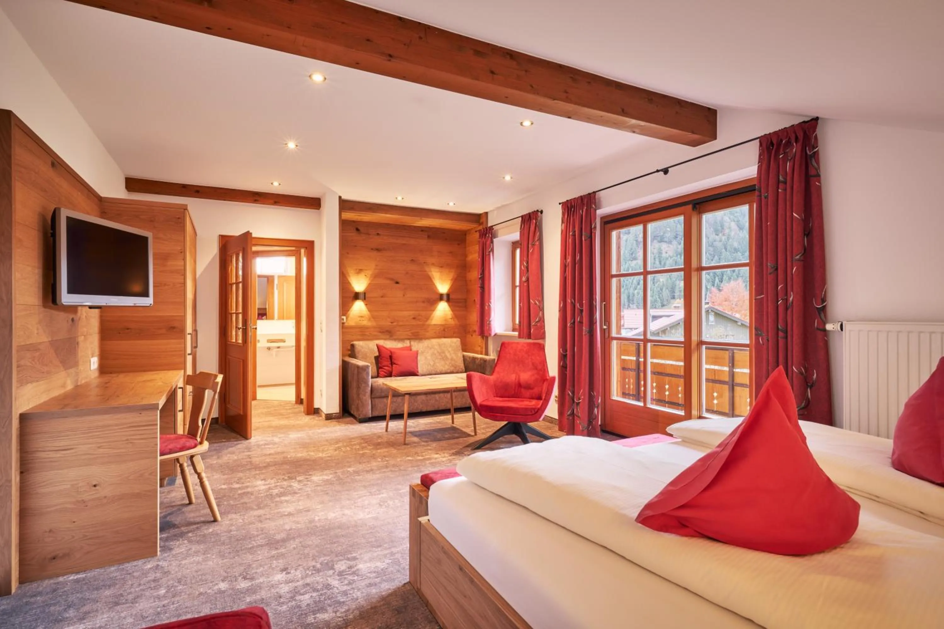 Photo of the whole room, Bed in Landhotel Berghof