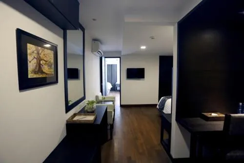 Pinnacle Executive Lodges