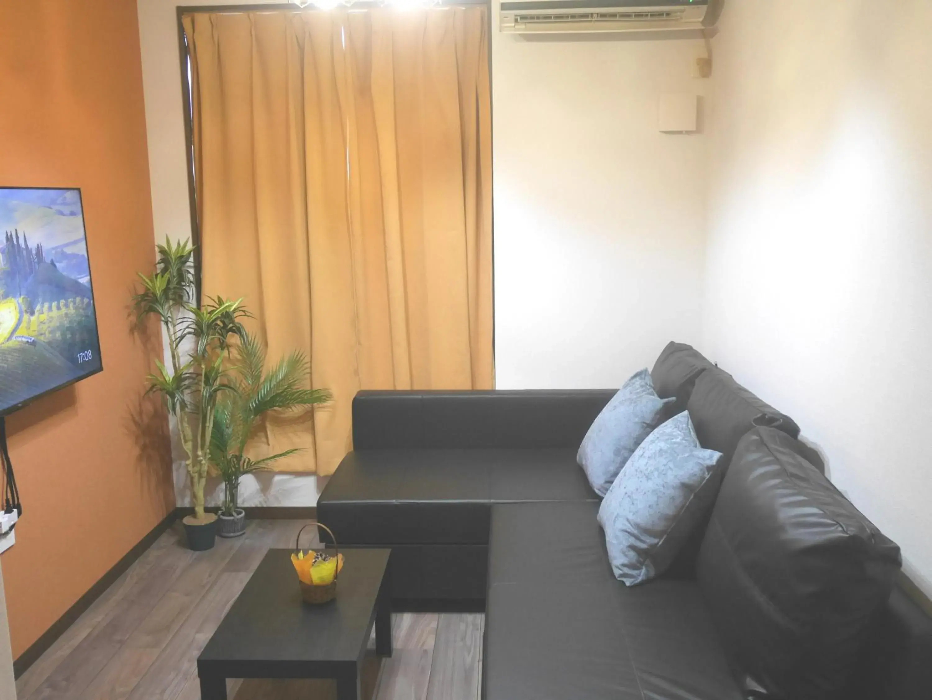 Three-Bedroom Apartment in GuestHouse Grande今宮駅前 Three-Bedroom Apartment in GuestHouse Grande今宮駅前