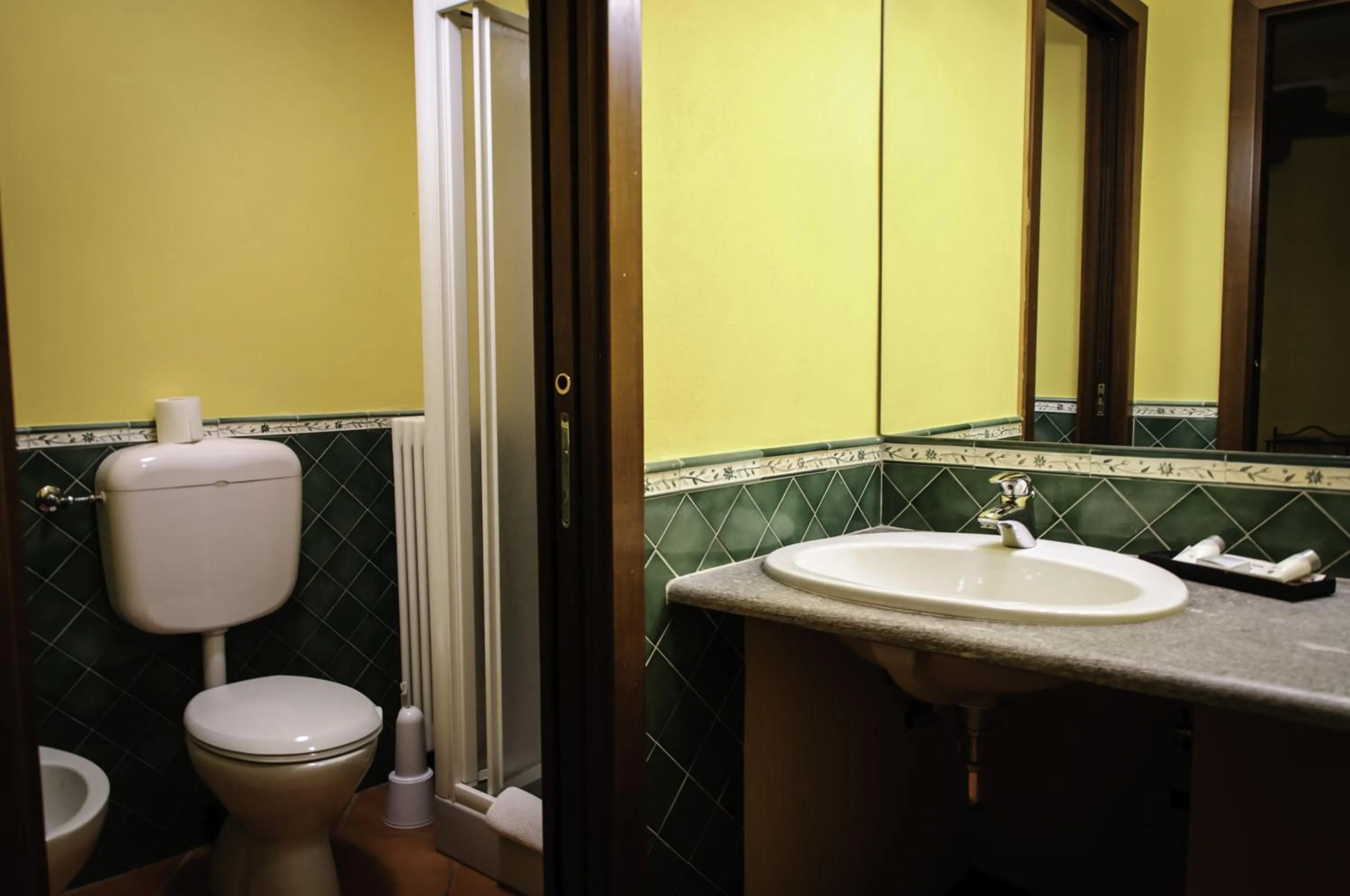 Bathroom in Locanda Piemonte da Sciolla