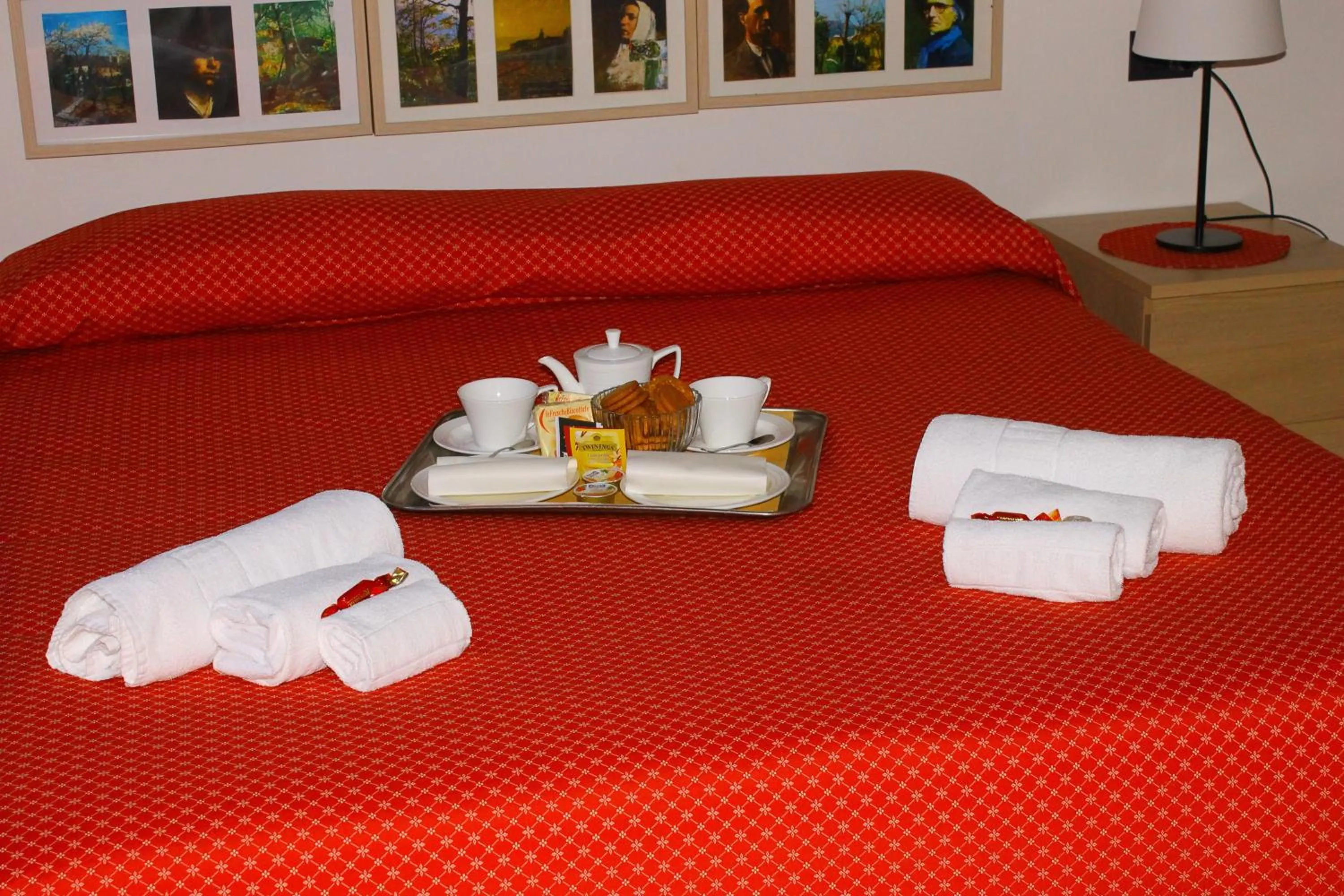 Bedroom, Bed in Locanda Piemonte da Sciolla