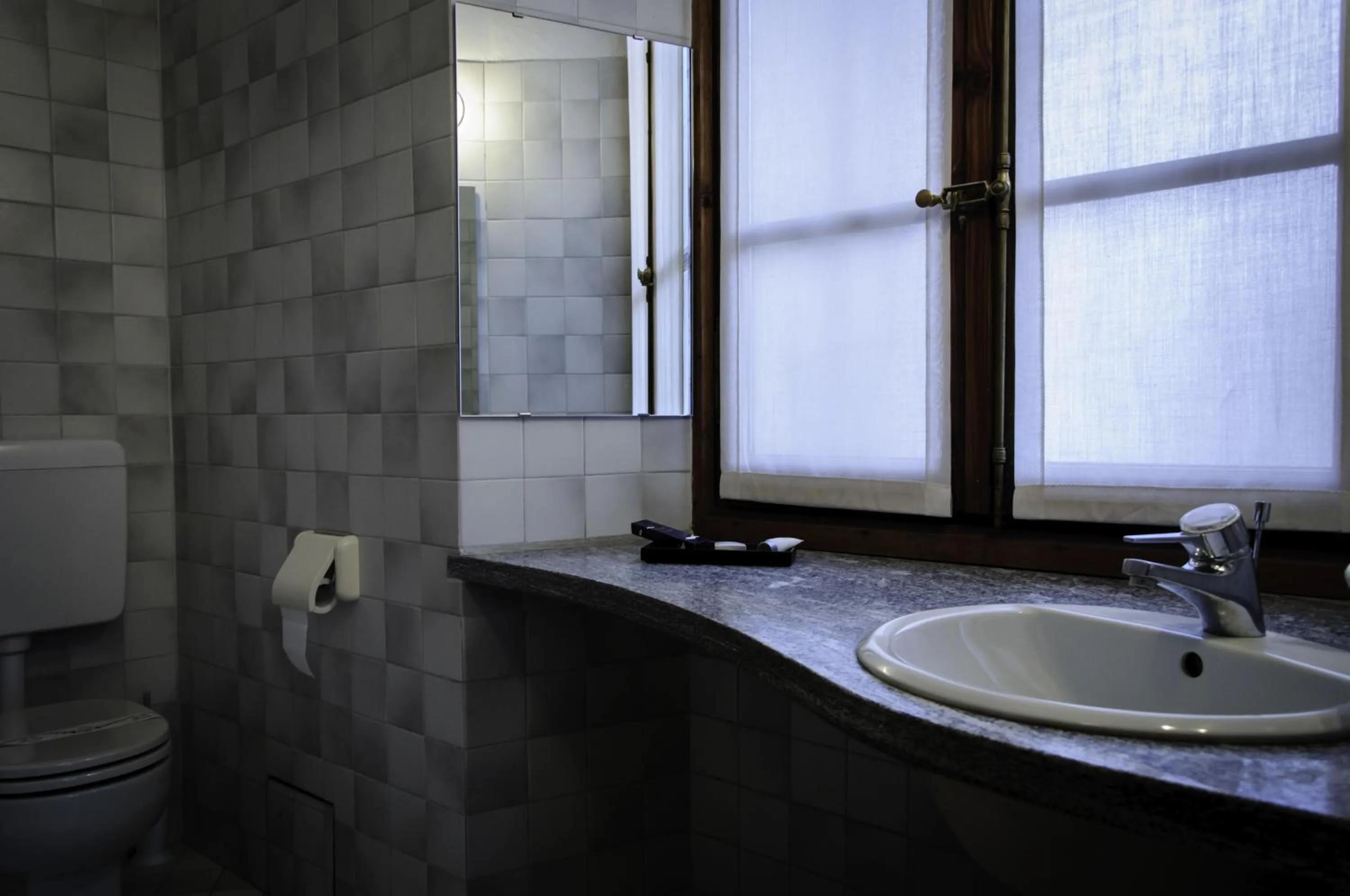 Bathroom in Locanda Piemonte da Sciolla