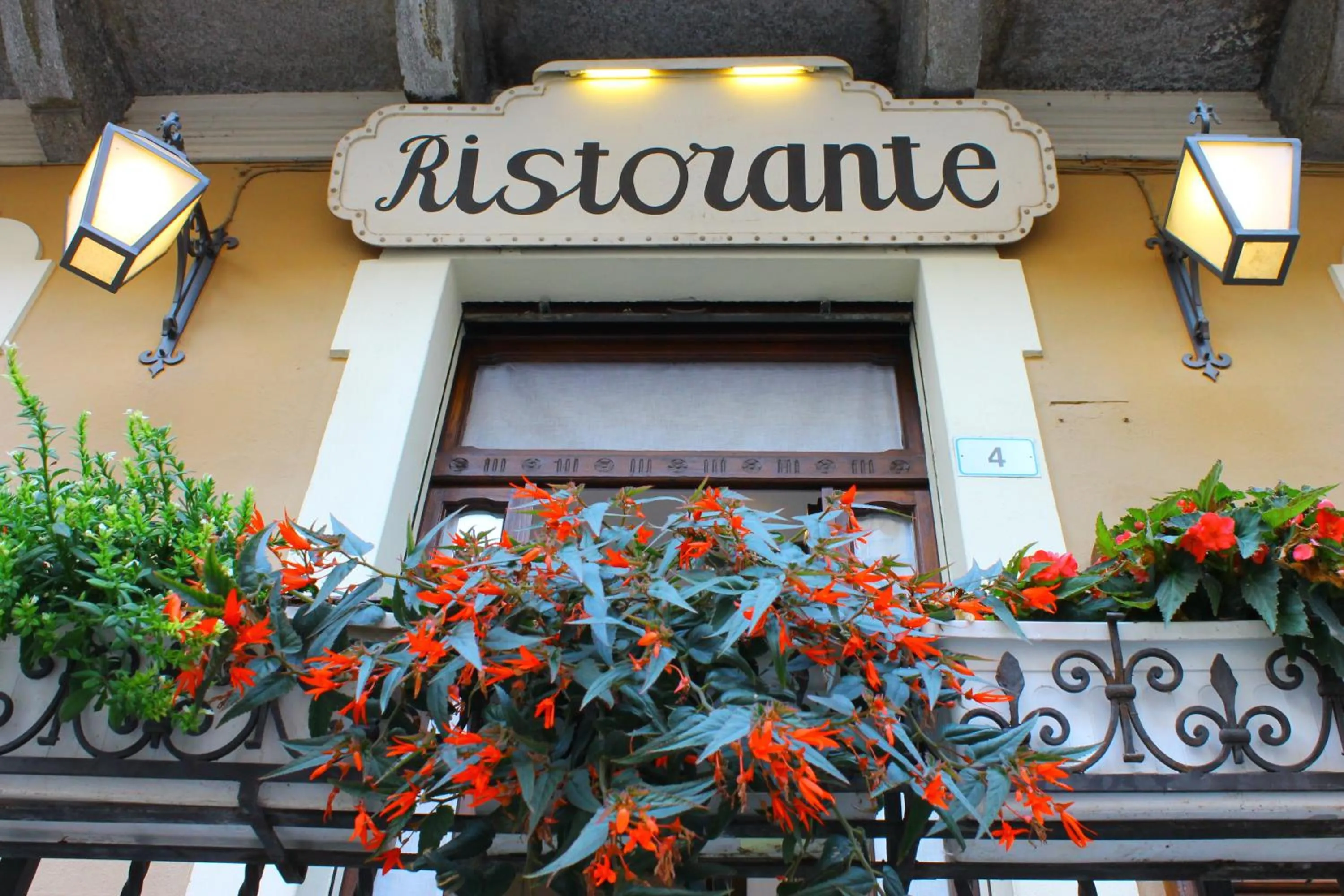 Property logo or sign in Locanda Piemonte da Sciolla