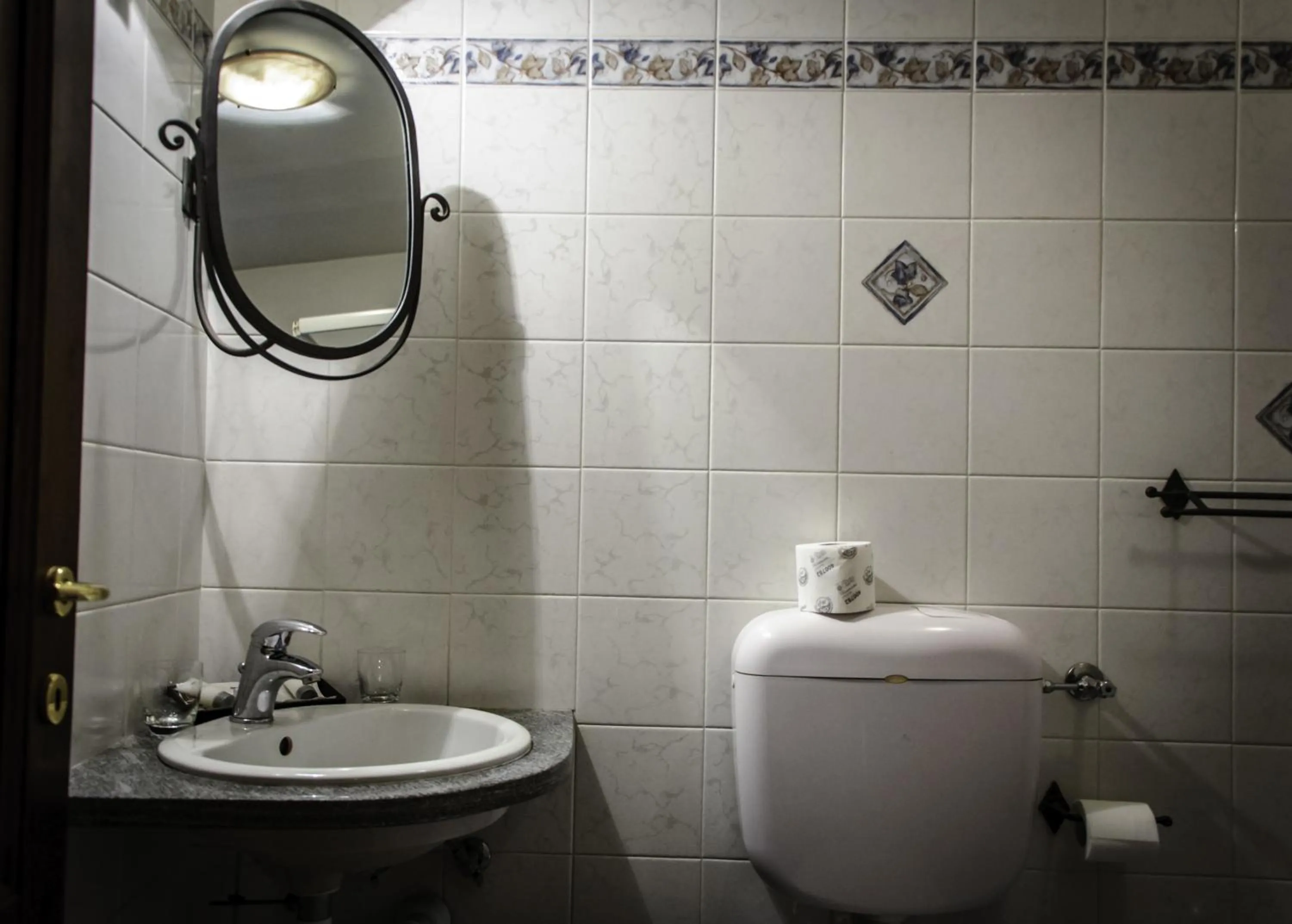 Bathroom in Locanda Piemonte da Sciolla
