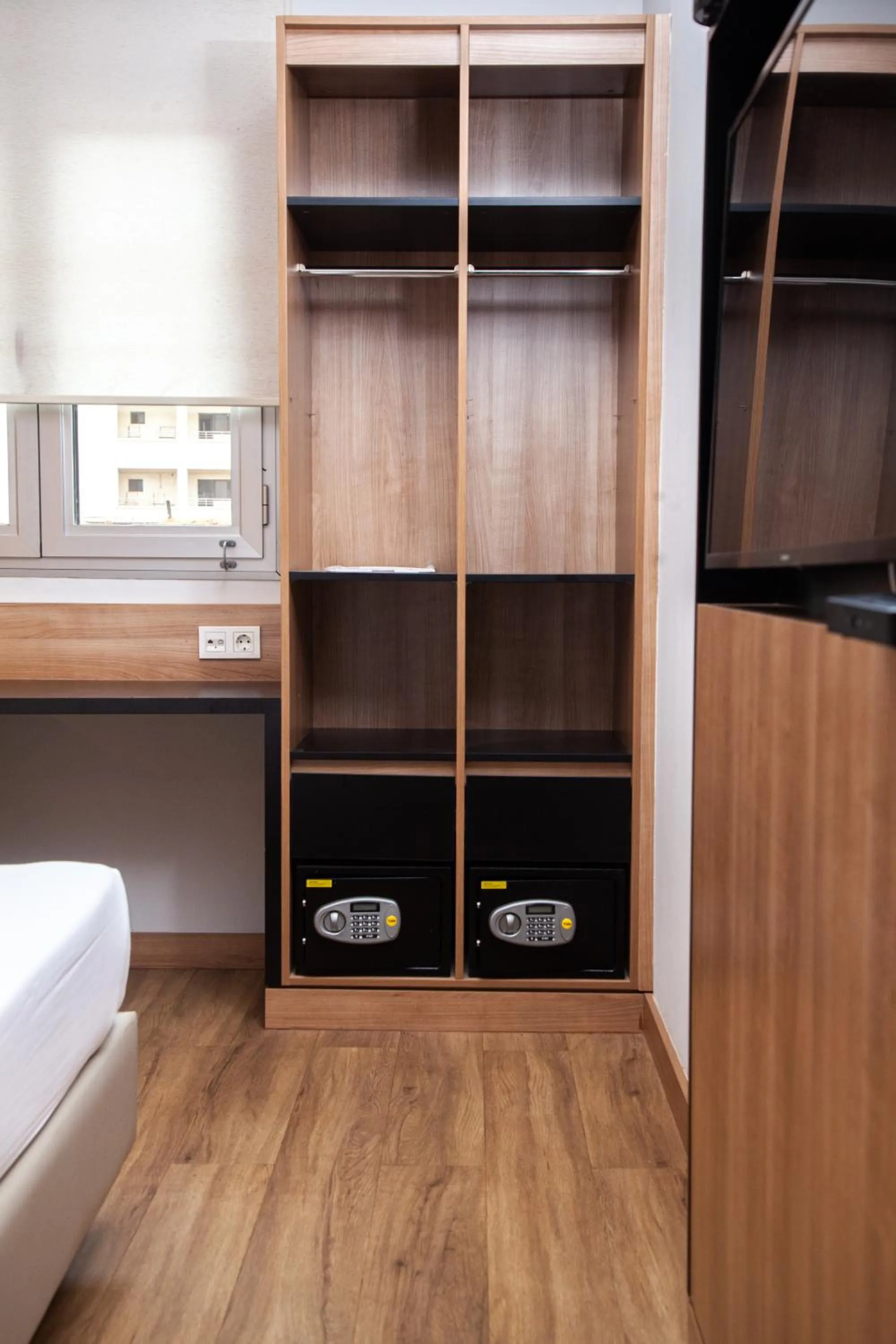 safe in Dunia Hôtel Bamako ACI 2000