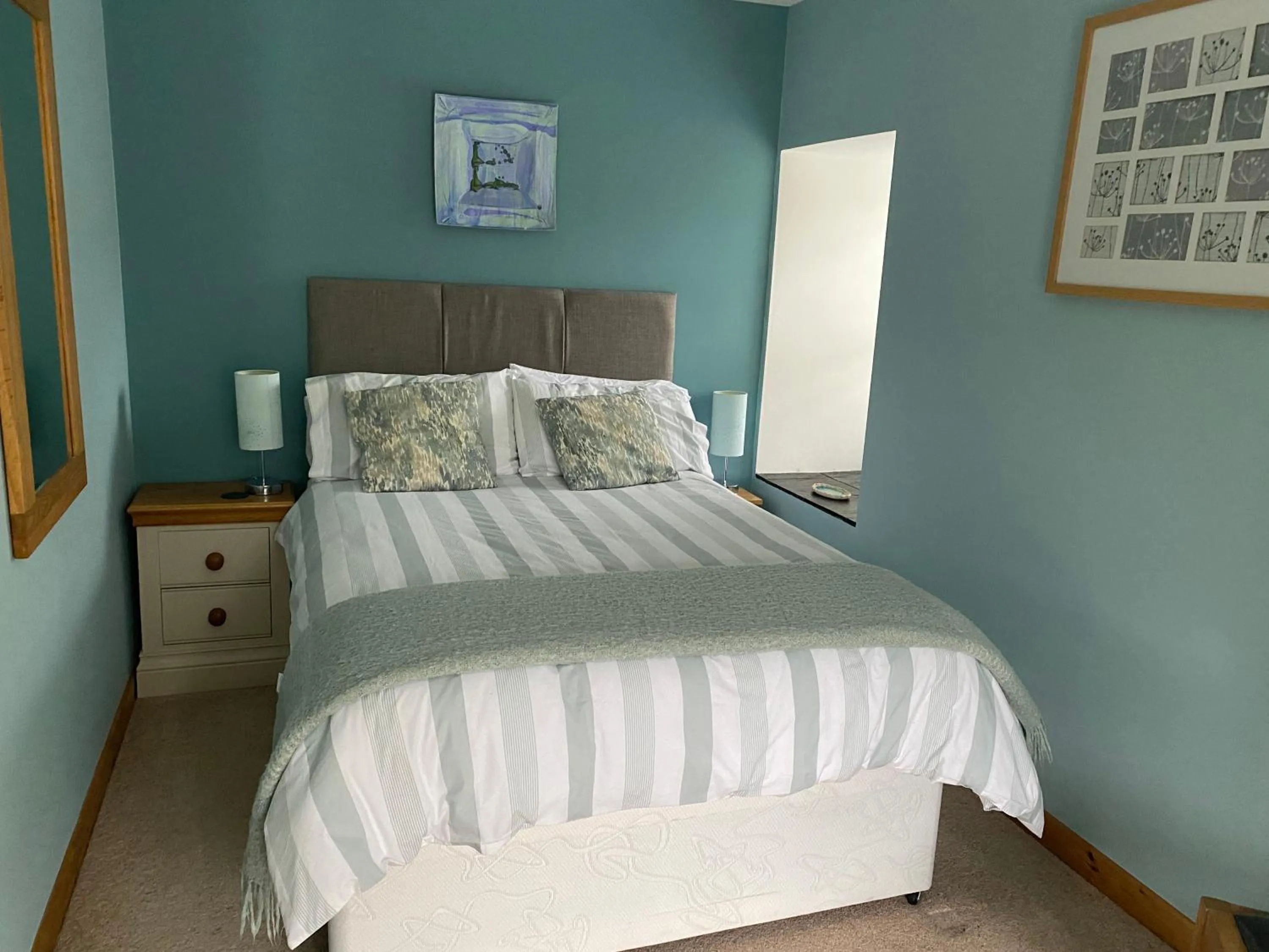 Bed in Garth Engan B&B with private lounge