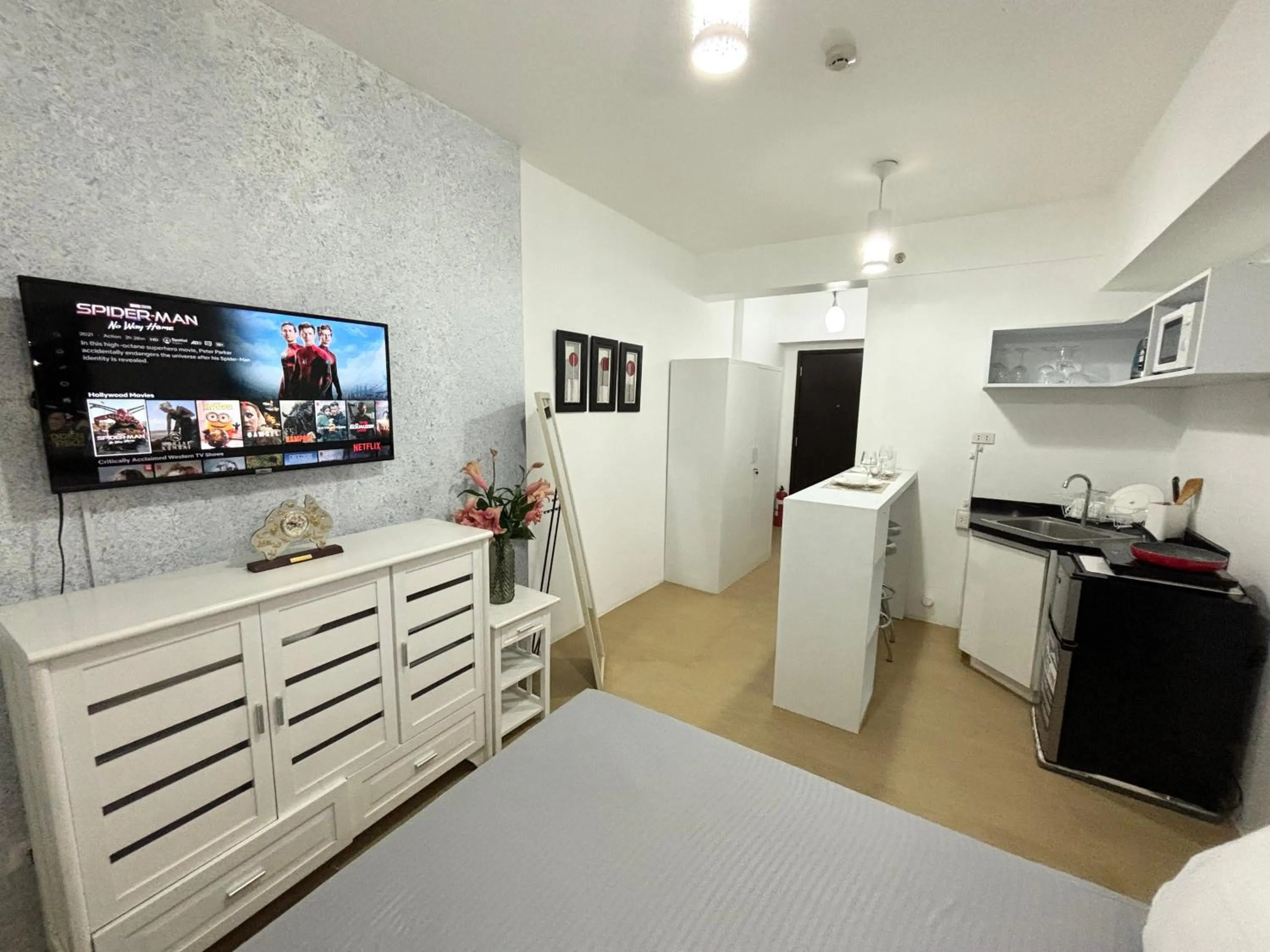 TV and multimedia in Heart of CDO Comfy Haven