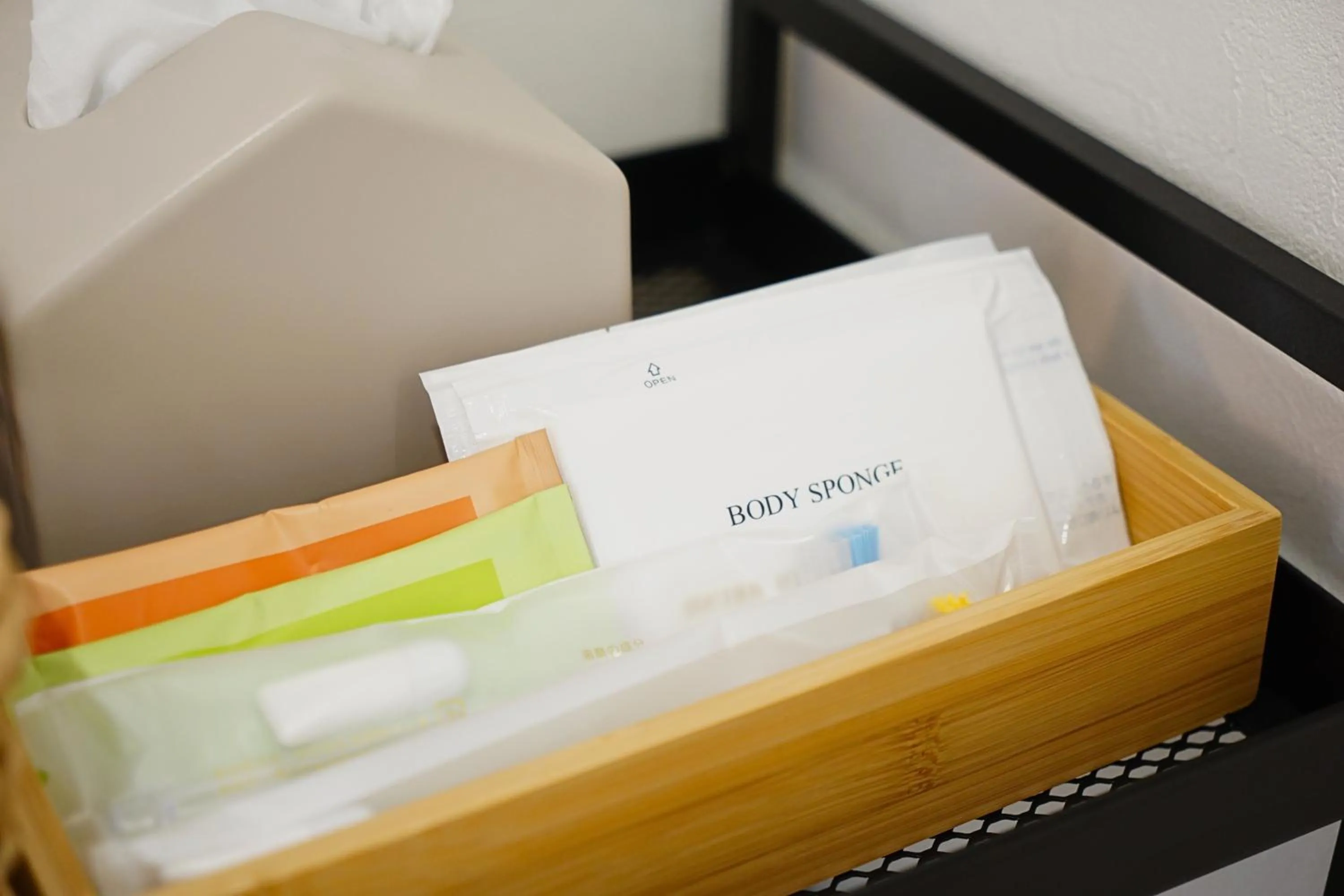 Photo of the whole room in wanderlust STAY