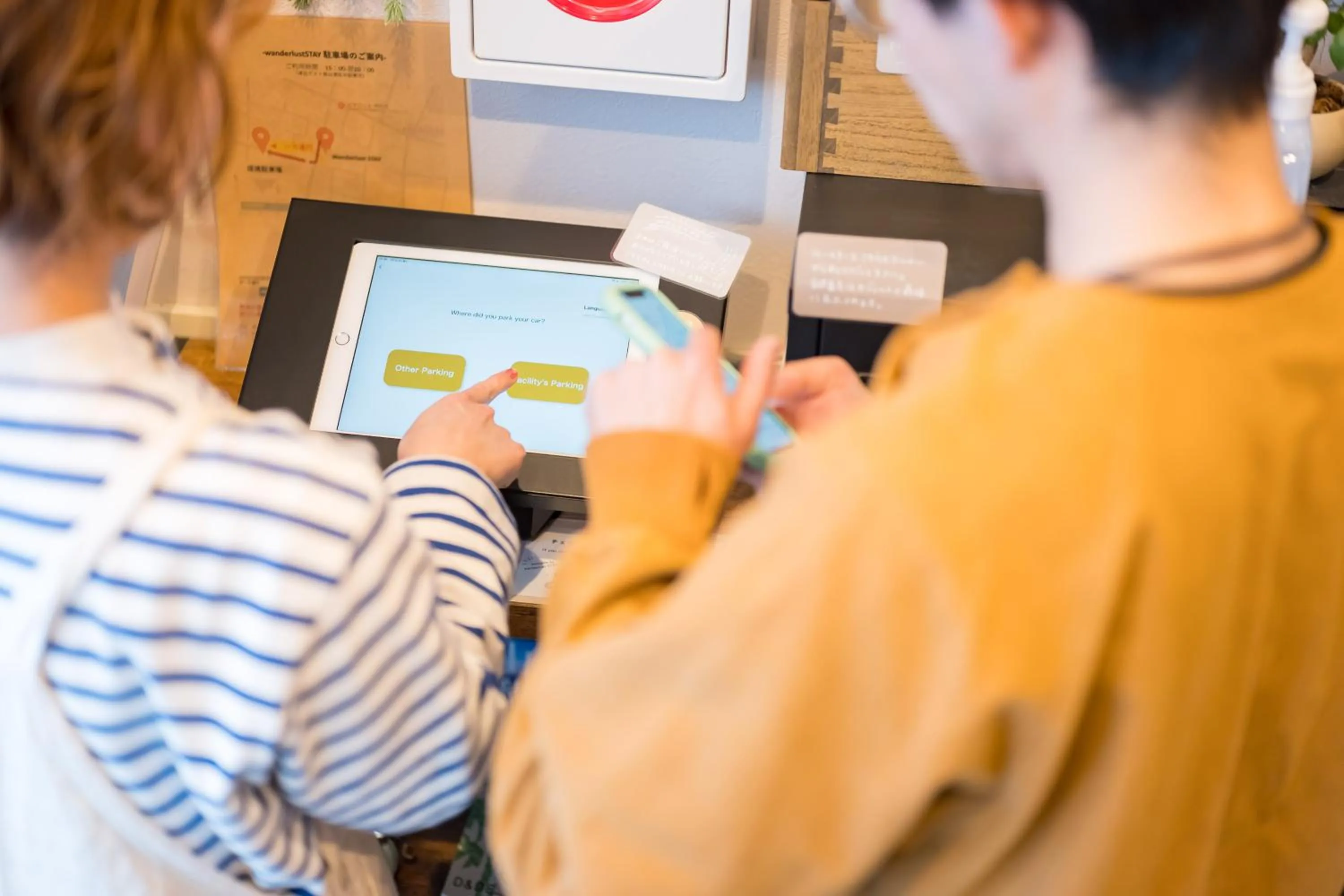 Photo of the whole room in wanderlust STAY