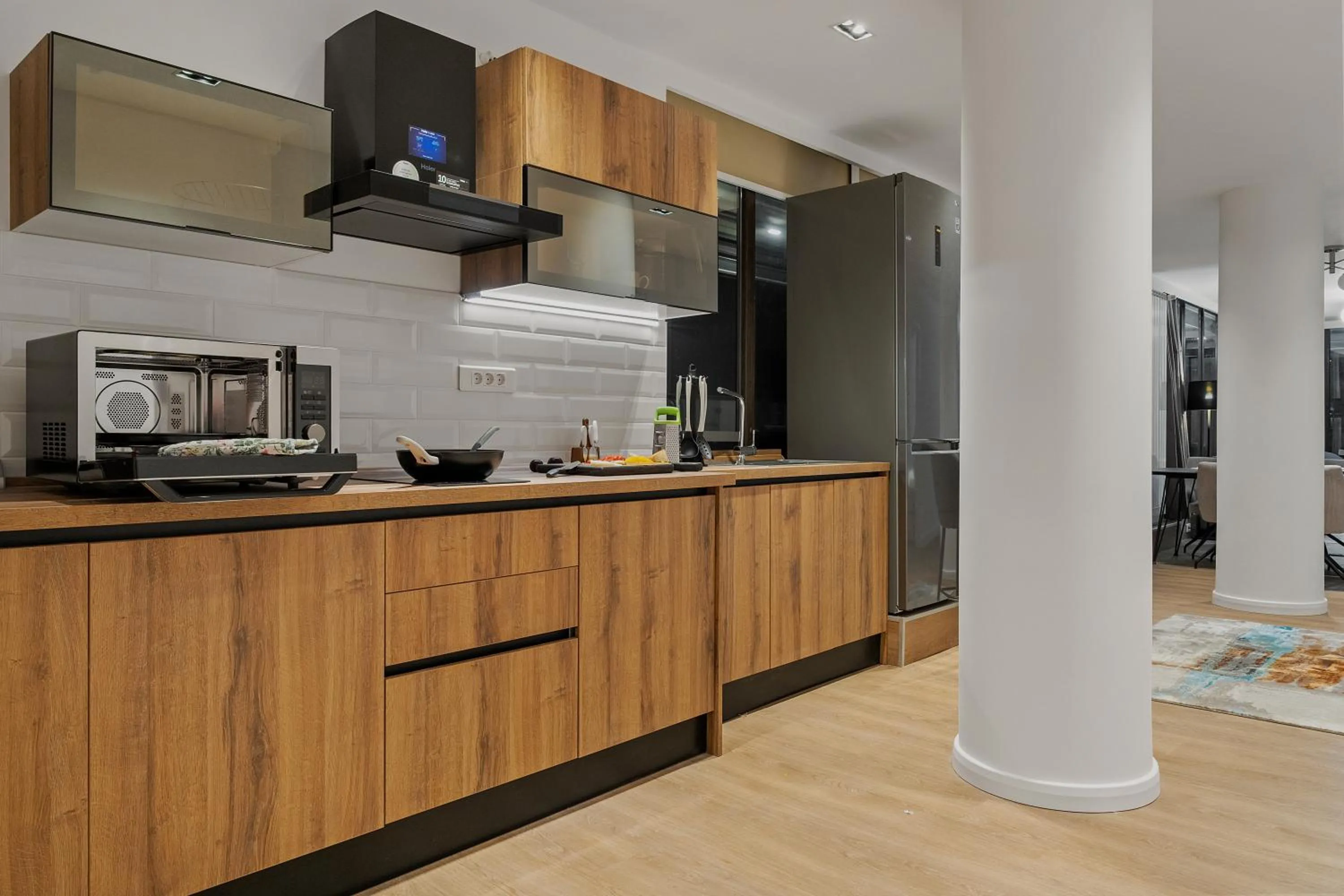 Kitchen or kitchenette in Uni88 Apart Hotel