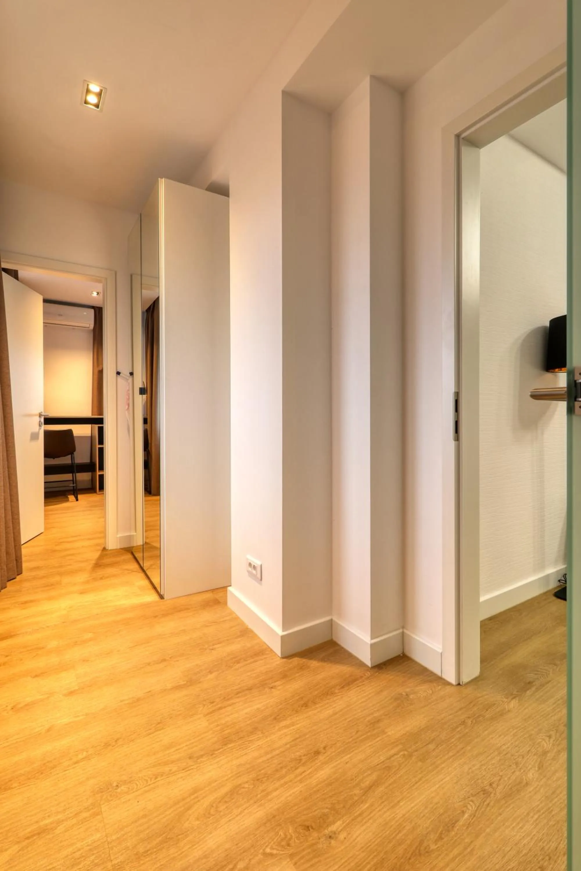 wardrobe in Uni88 Apart Hotel