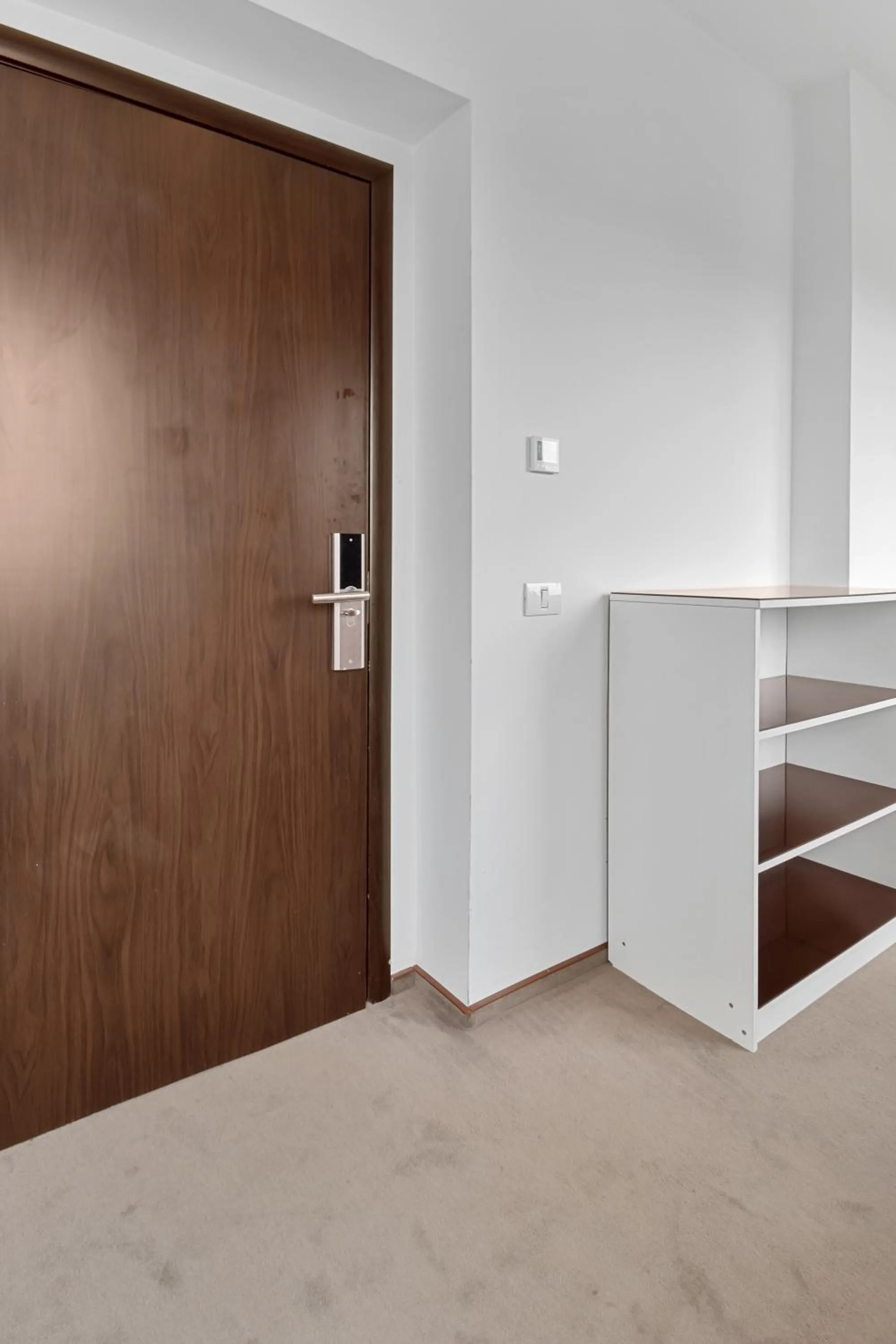 wardrobe in Uni88 Apart Hotel