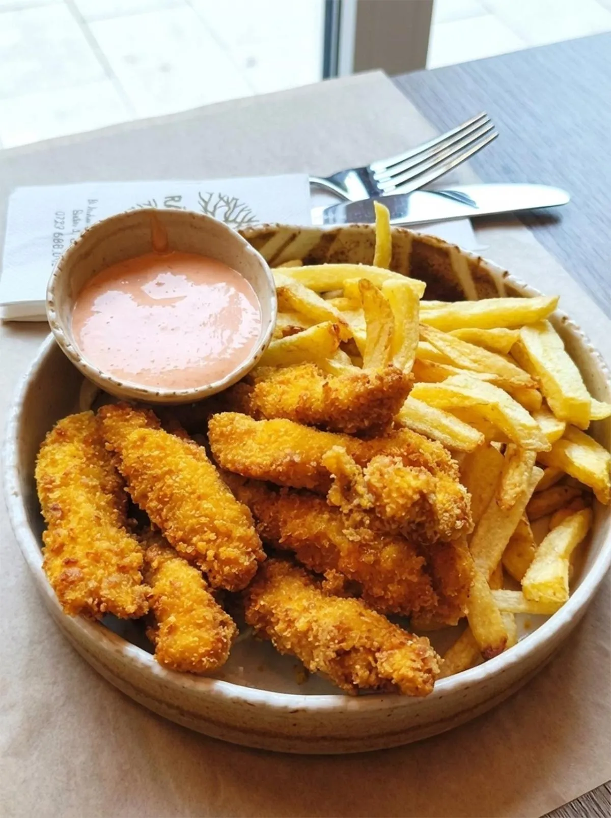 Restaurant/places to eat in Uni88 Apart Hotel