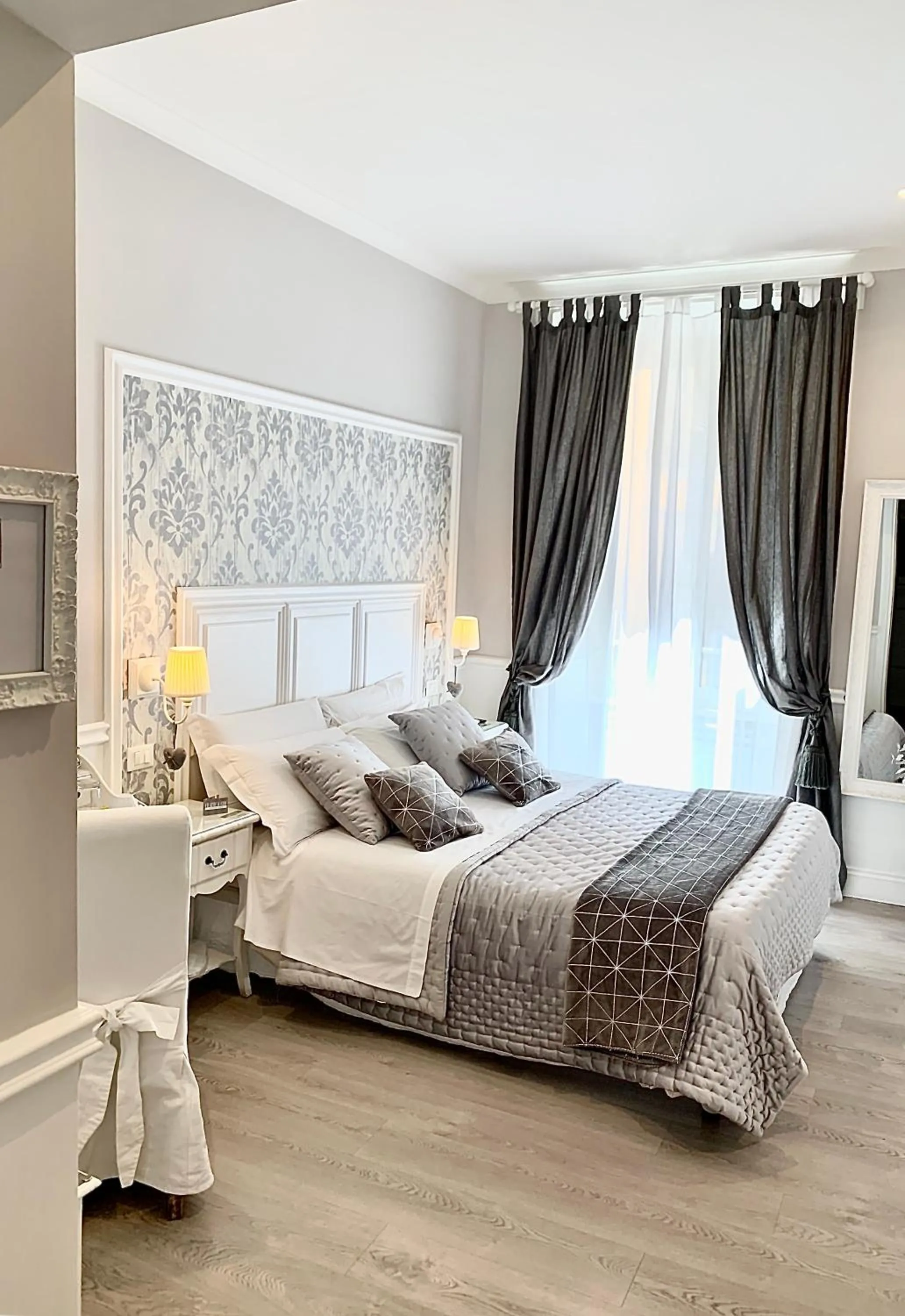 Photo of the whole room, Bed in Charme & Chic Prestige