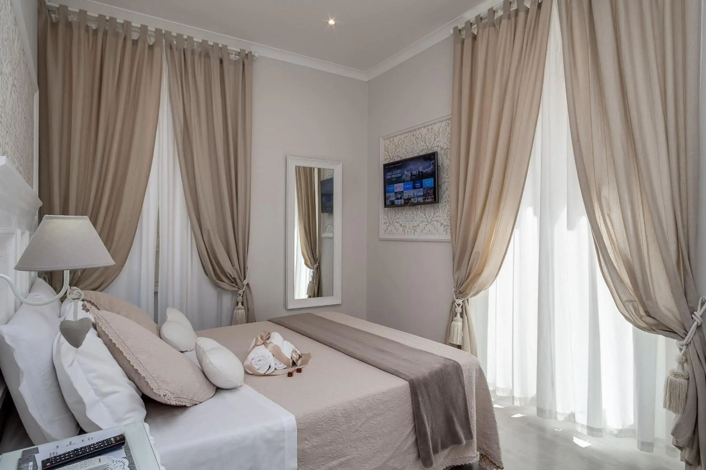 Superior Double Room in Charme & Chic Prestige Superior Double Room in Charme & Chic Prestige