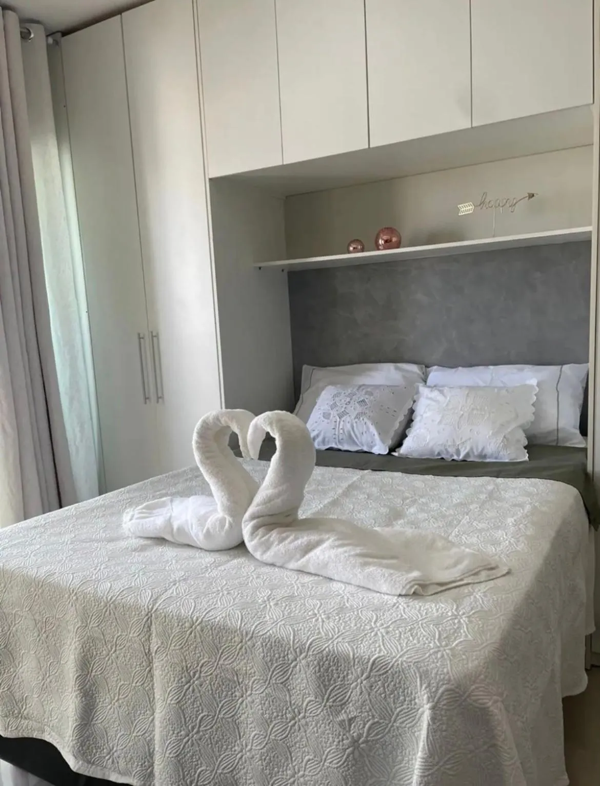Apartamento Águas Claras, 13⁰ andar, nascente. Vista livre. Wi-Fi veloz. Academia e piscina.