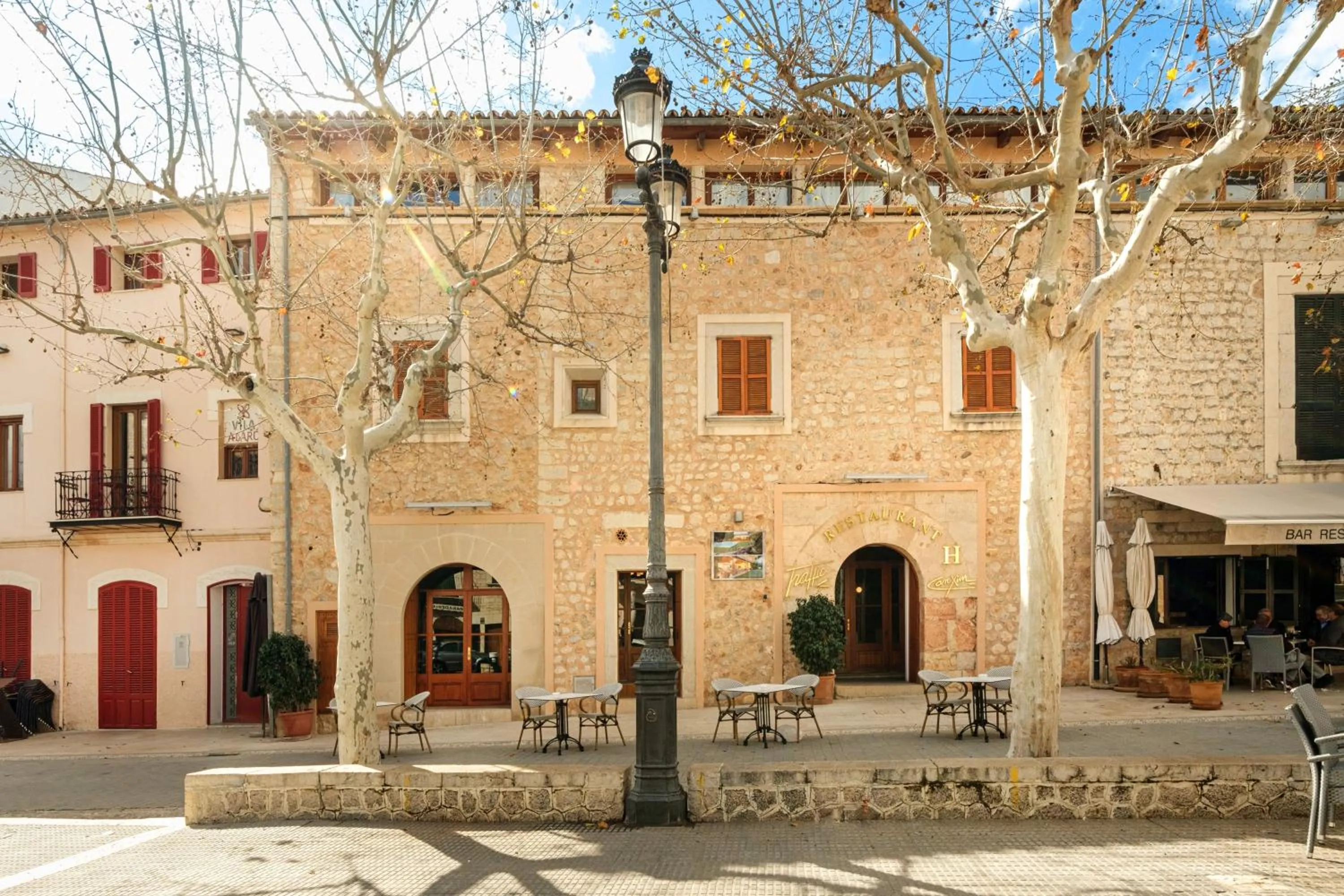 Facade/entrance in Can Xim-Turismo de Interior