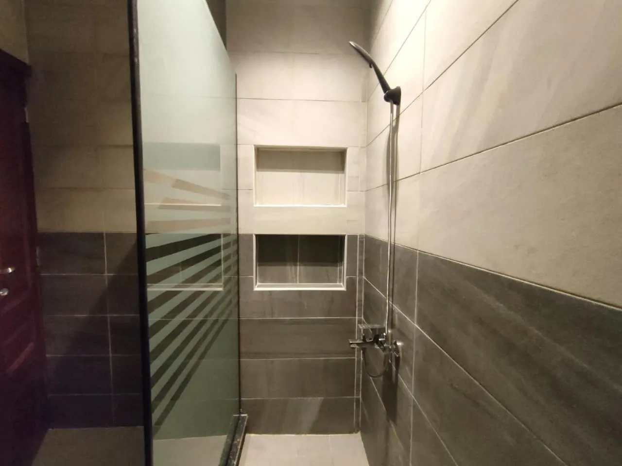 luxurious Downtown House near airport and Malls