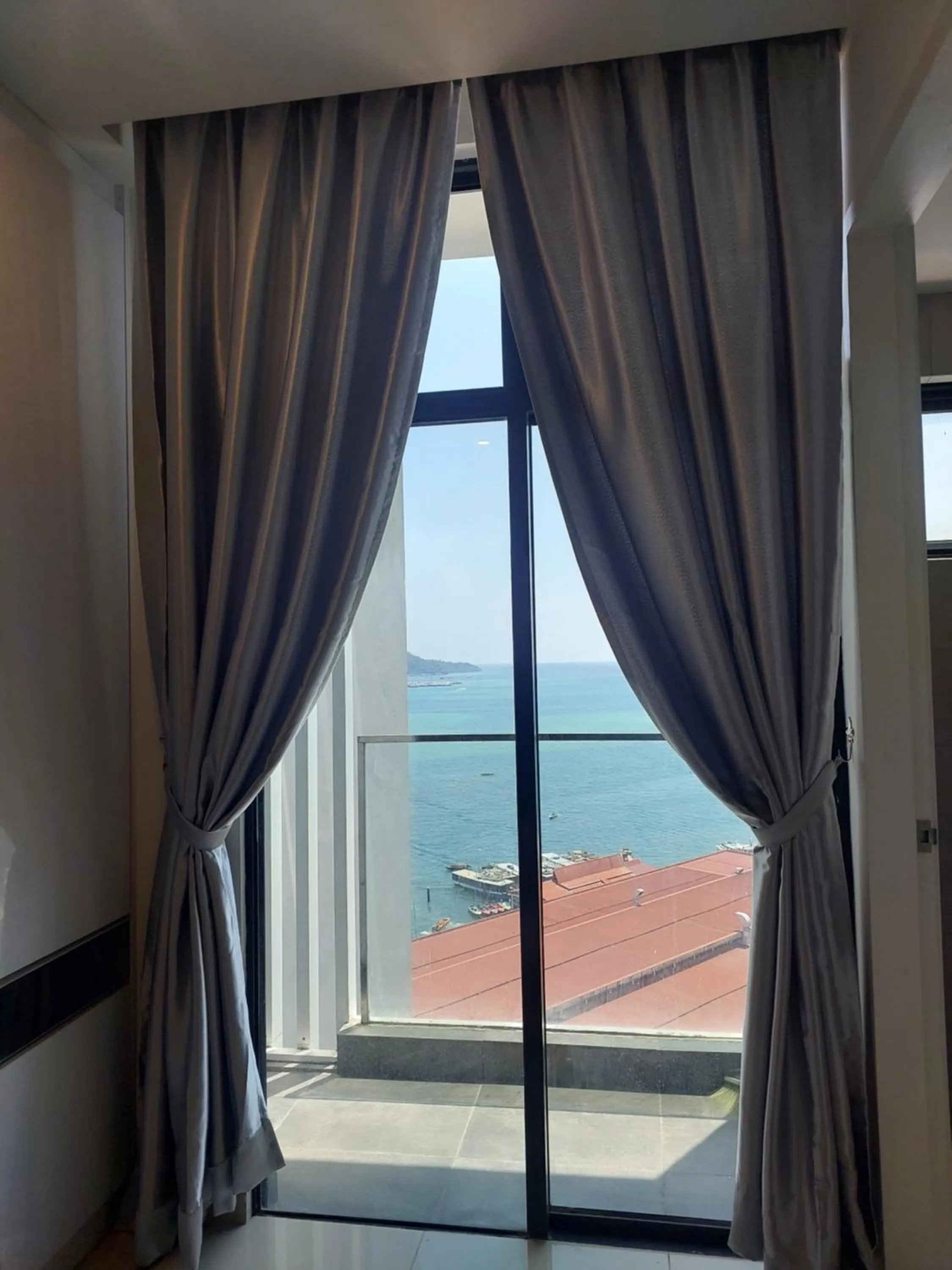 The Shore Kota Kinabalu City Centre By San's Suites