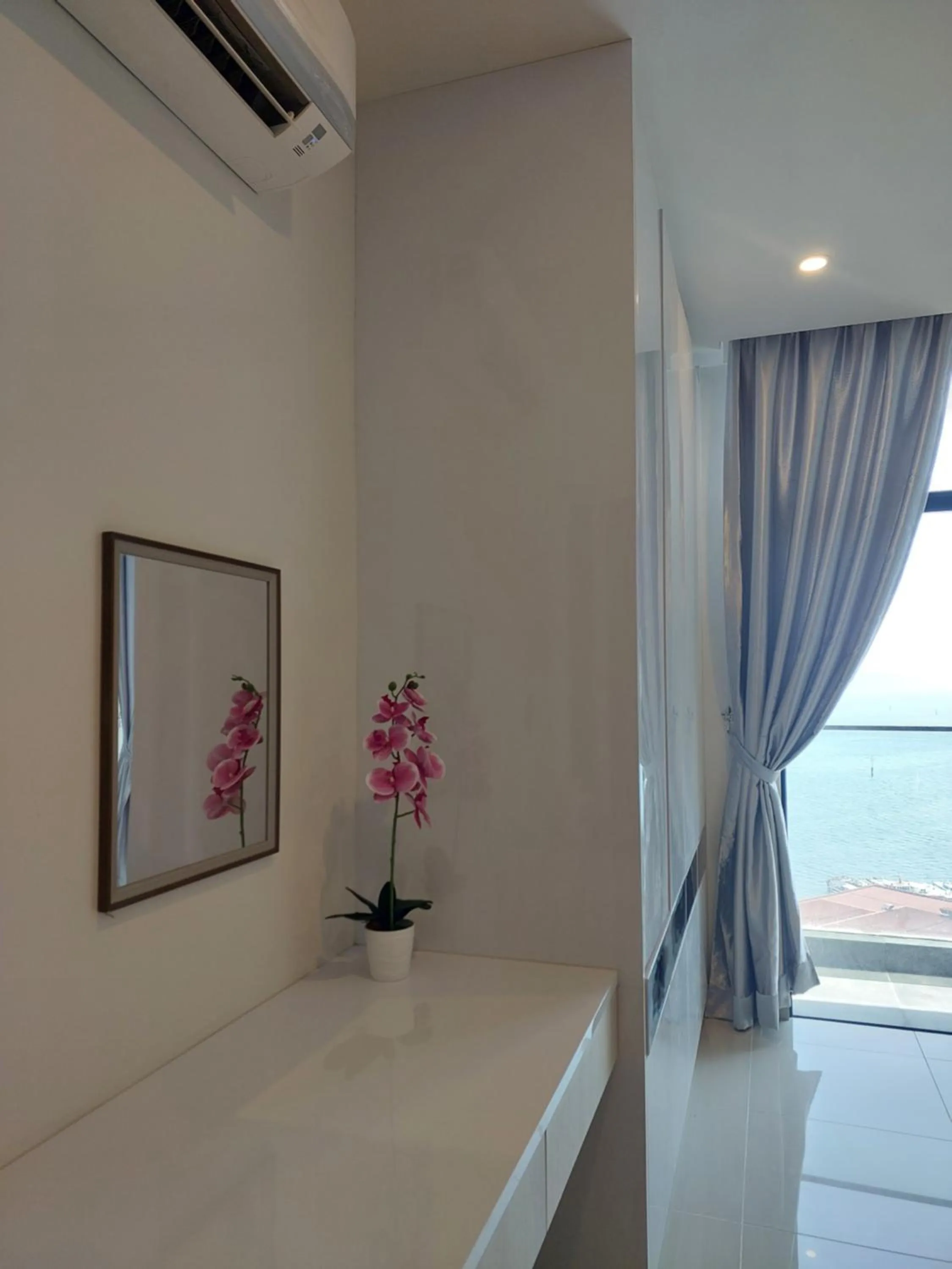 The Shore Kota Kinabalu City Centre By San's Suites