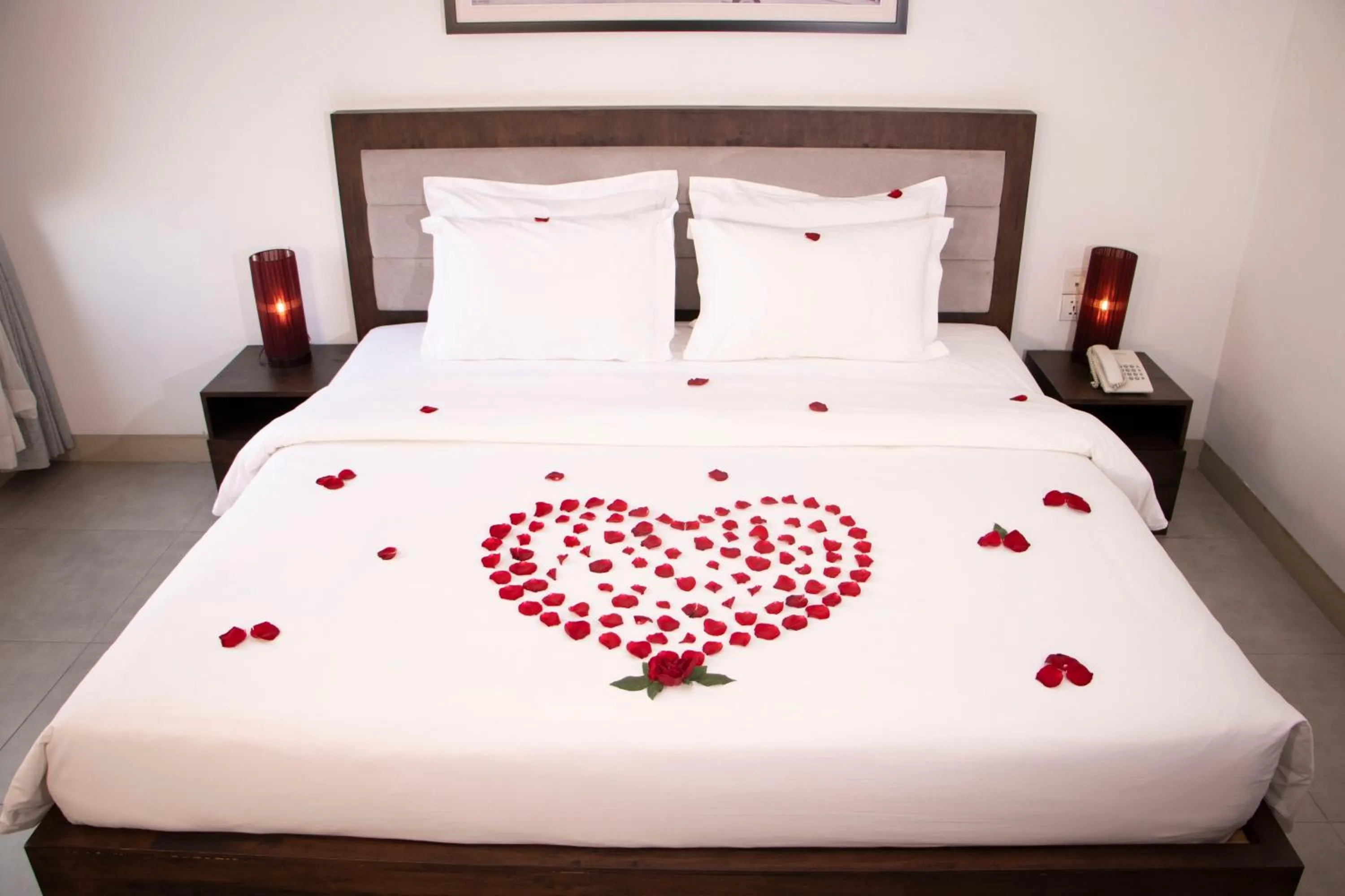 Bedroom, Bed in Vrest Hotel