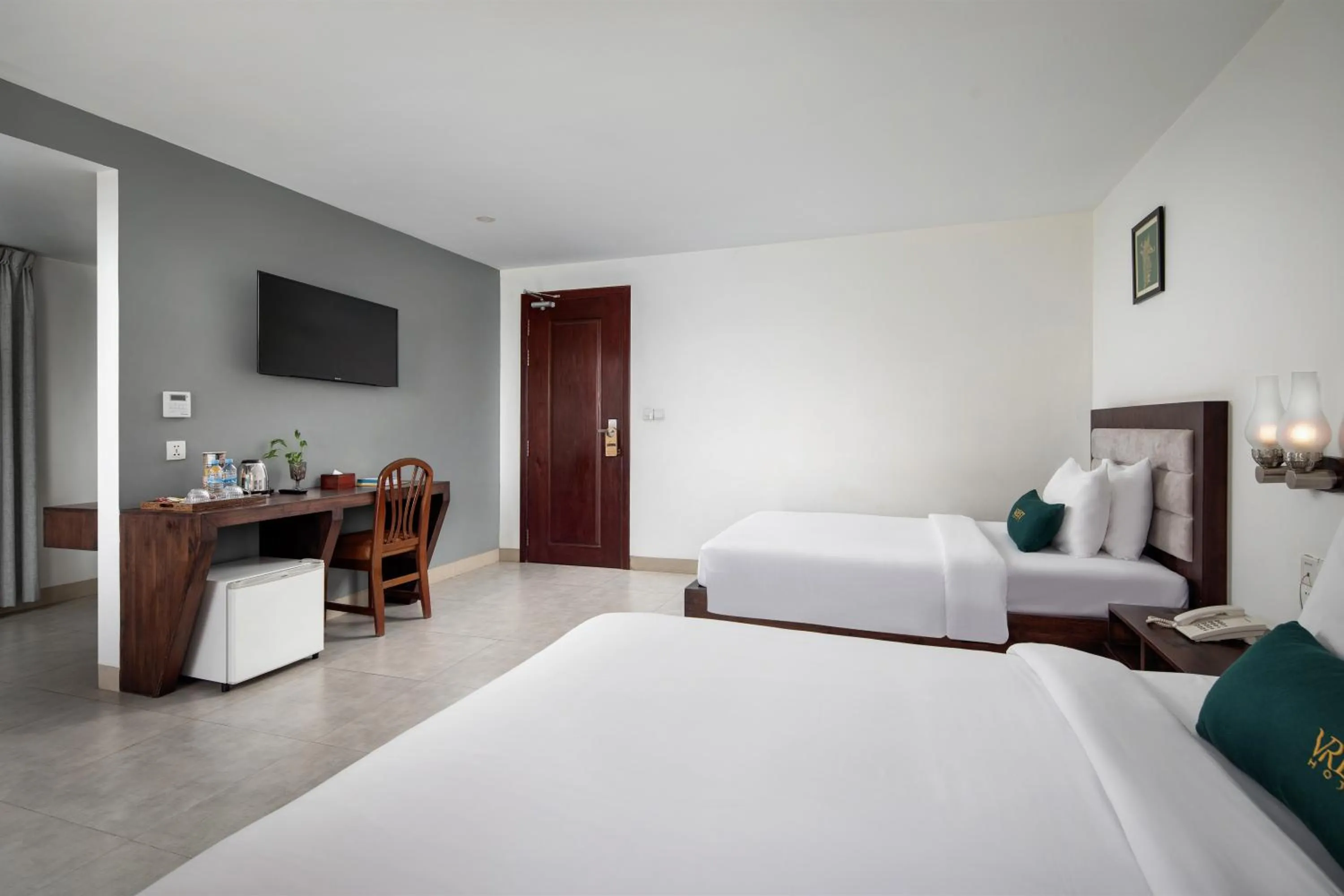Bedroom, Bed in Vrest Hotel