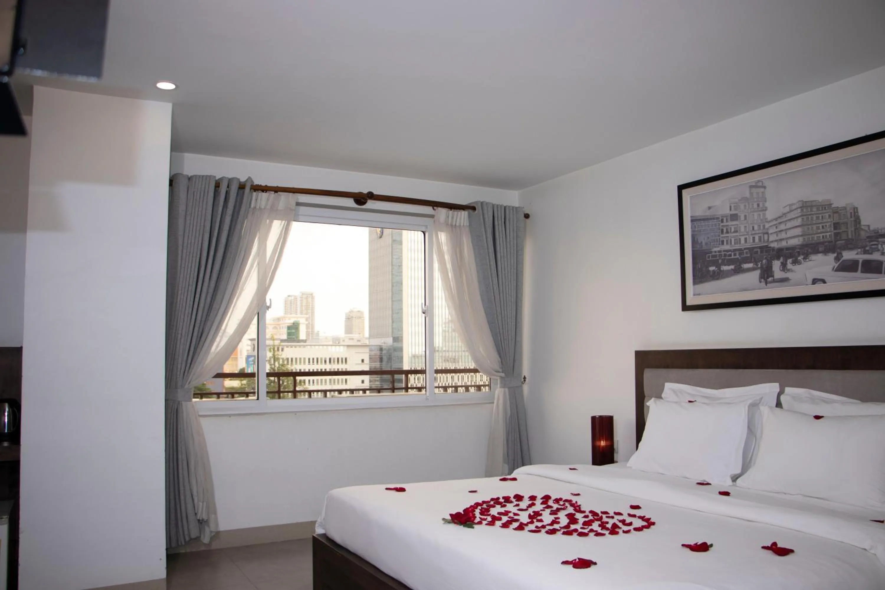 City view, Bed in Vrest Hotel