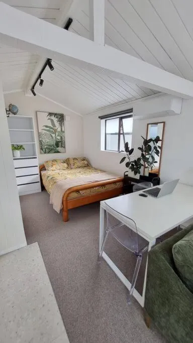 Bed in Azores Harbourside Studio - private self contained unit