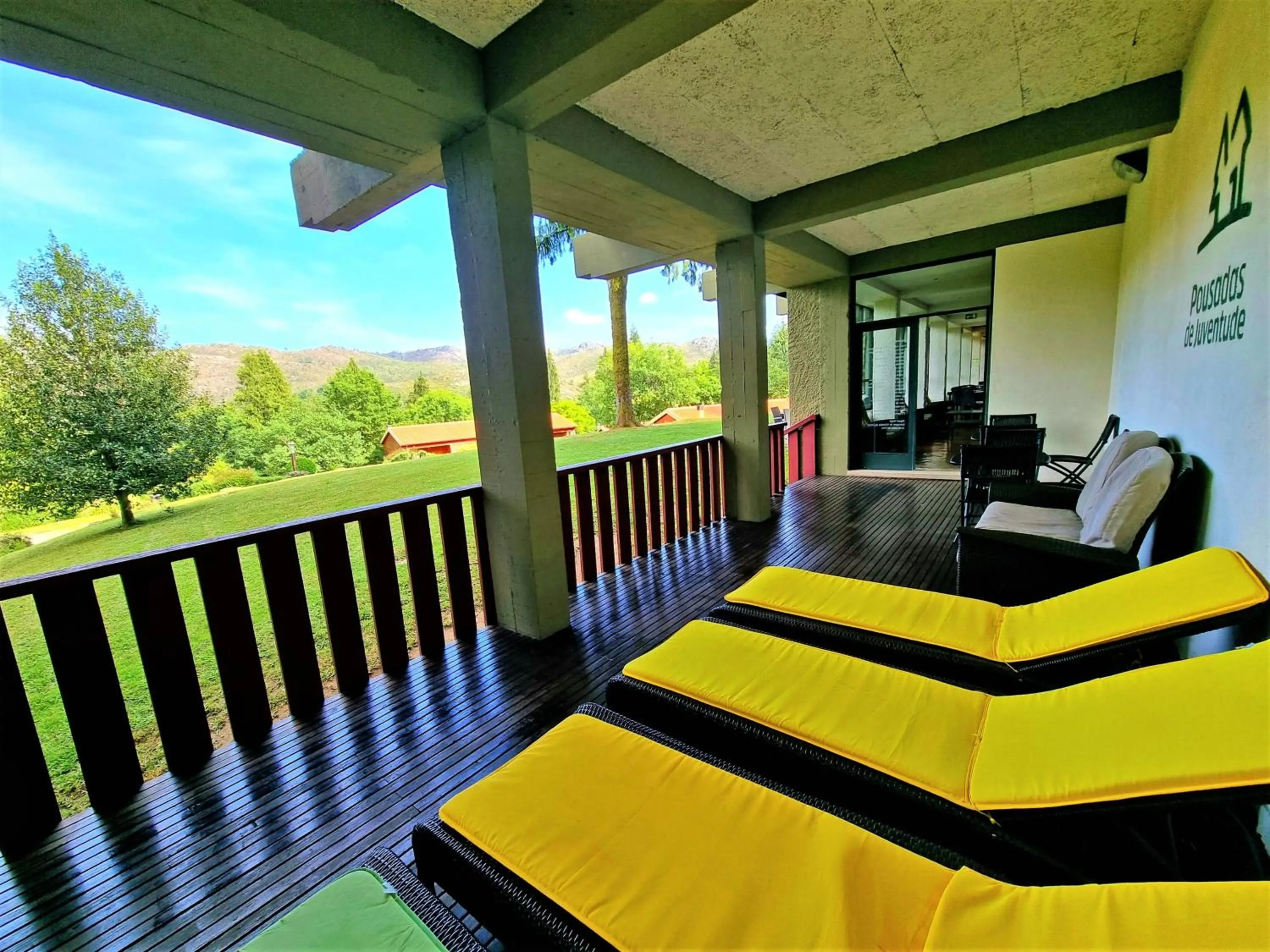 Patio in HI Geres - Pousada de Juventude do Gerês