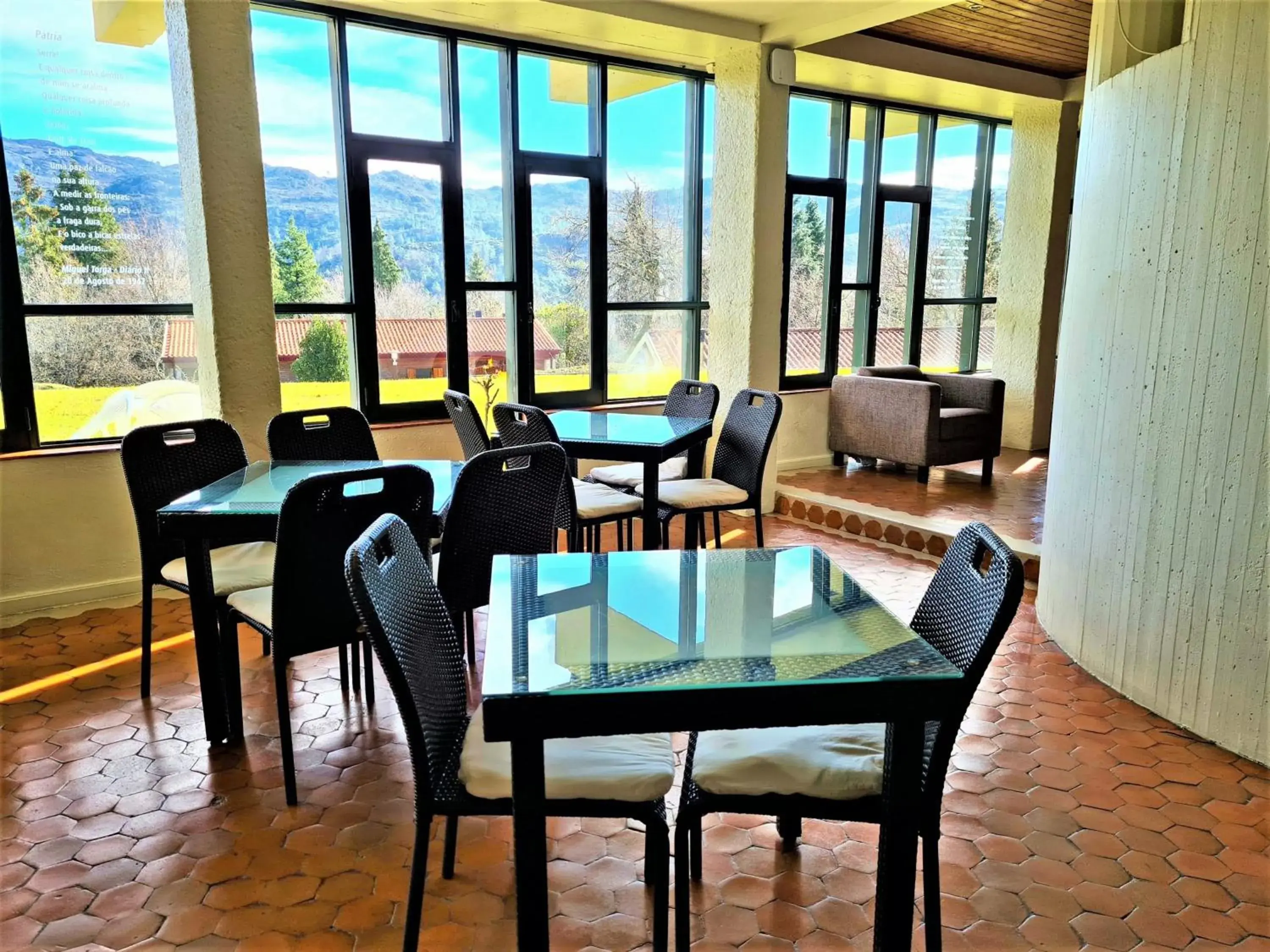 Living room in HI Geres - Pousada de Juventude do Gerês Living room in HI Geres - Pousada de Juventude do Gerês