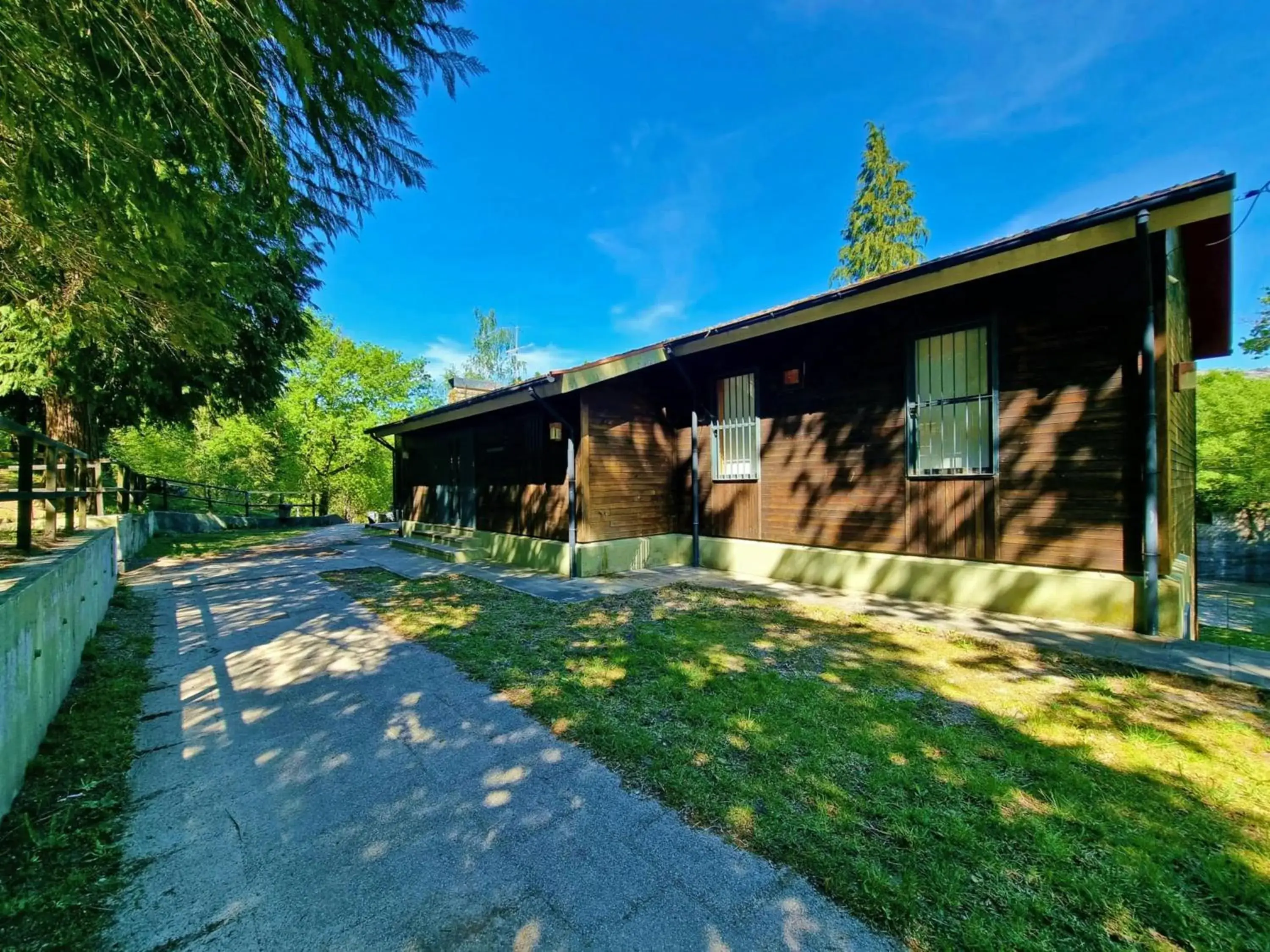 Property building in HI Geres - Pousada de Juventude do Gerês Property building in HI Geres - Pousada de Juventude do Gerês