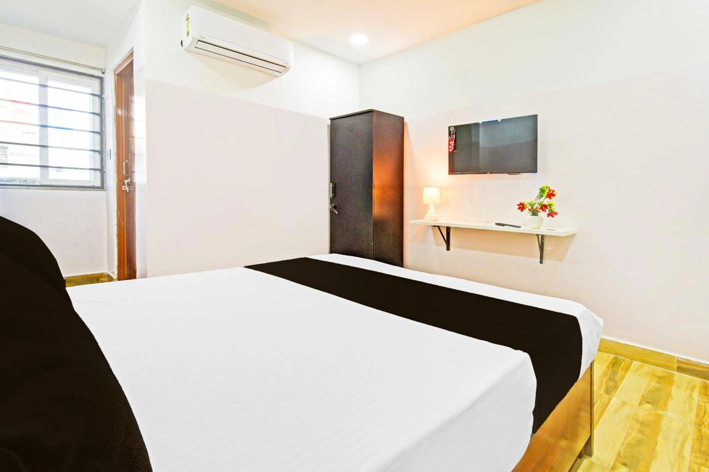 Bedroom, Bed in Hotel O Stayo Inn