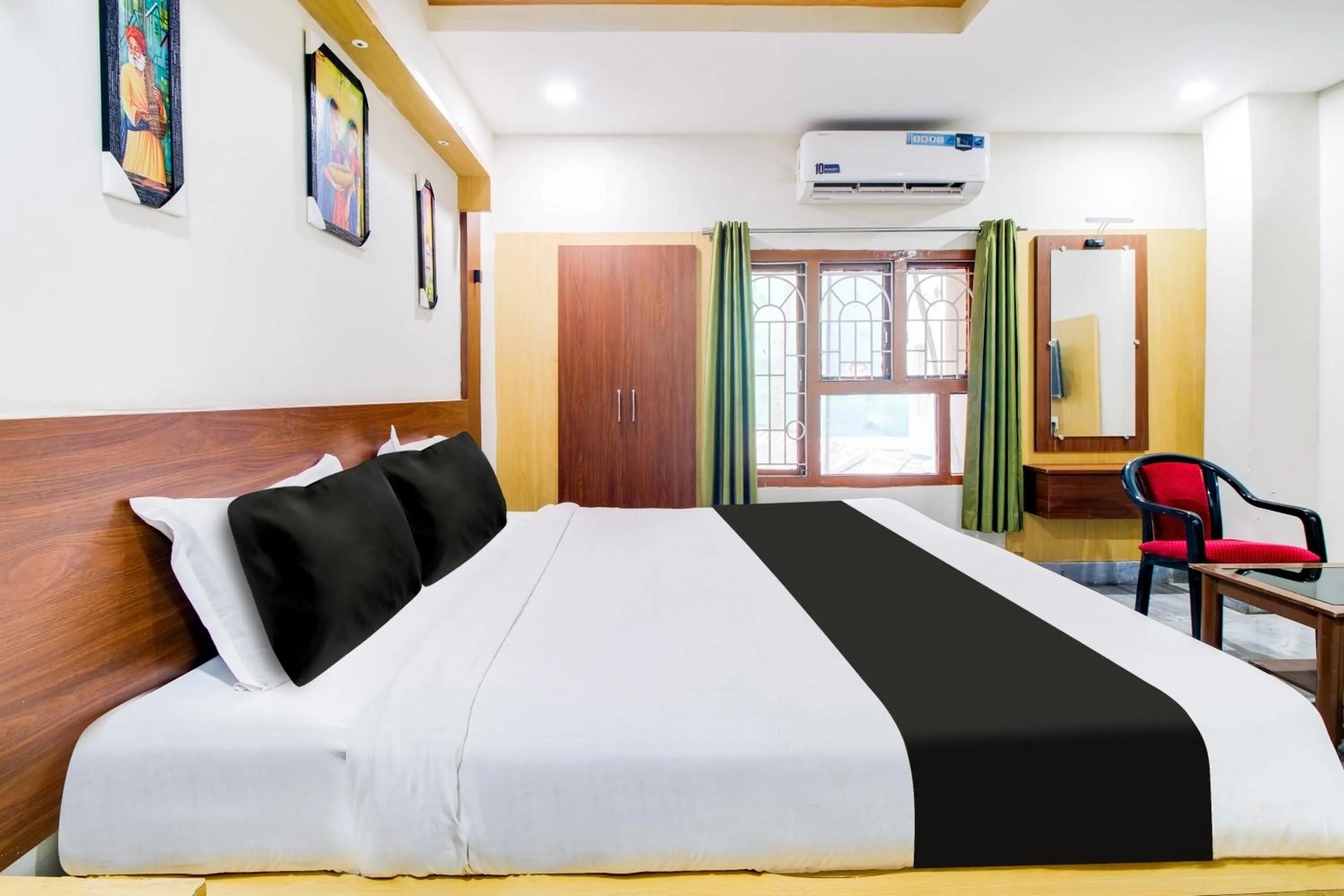 Bedroom, Bed in Super Hotel O Gurudwara Near RTC Complex