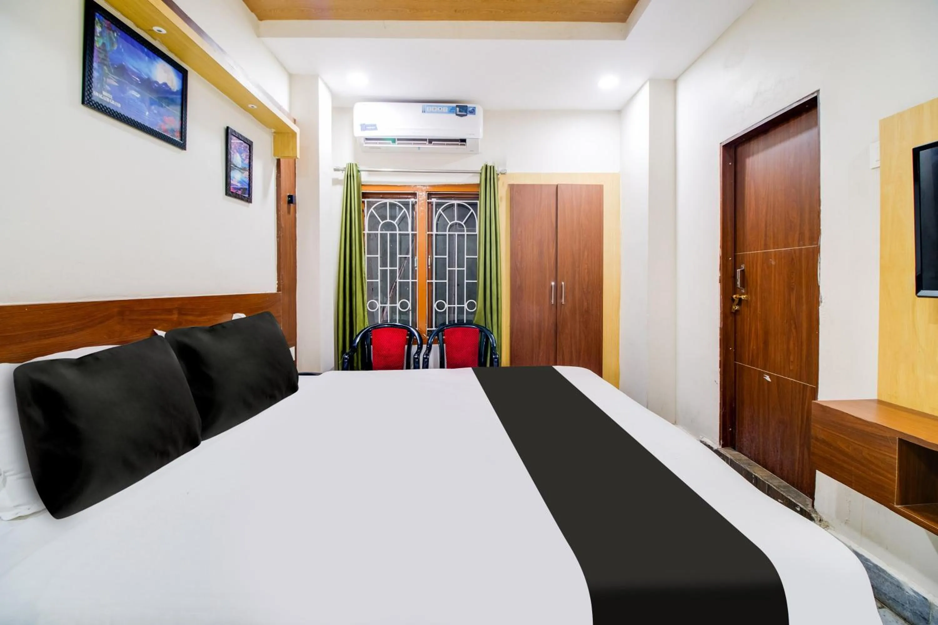 Bedroom, Bed in Super Hotel O Gurudwara Near RTC Complex