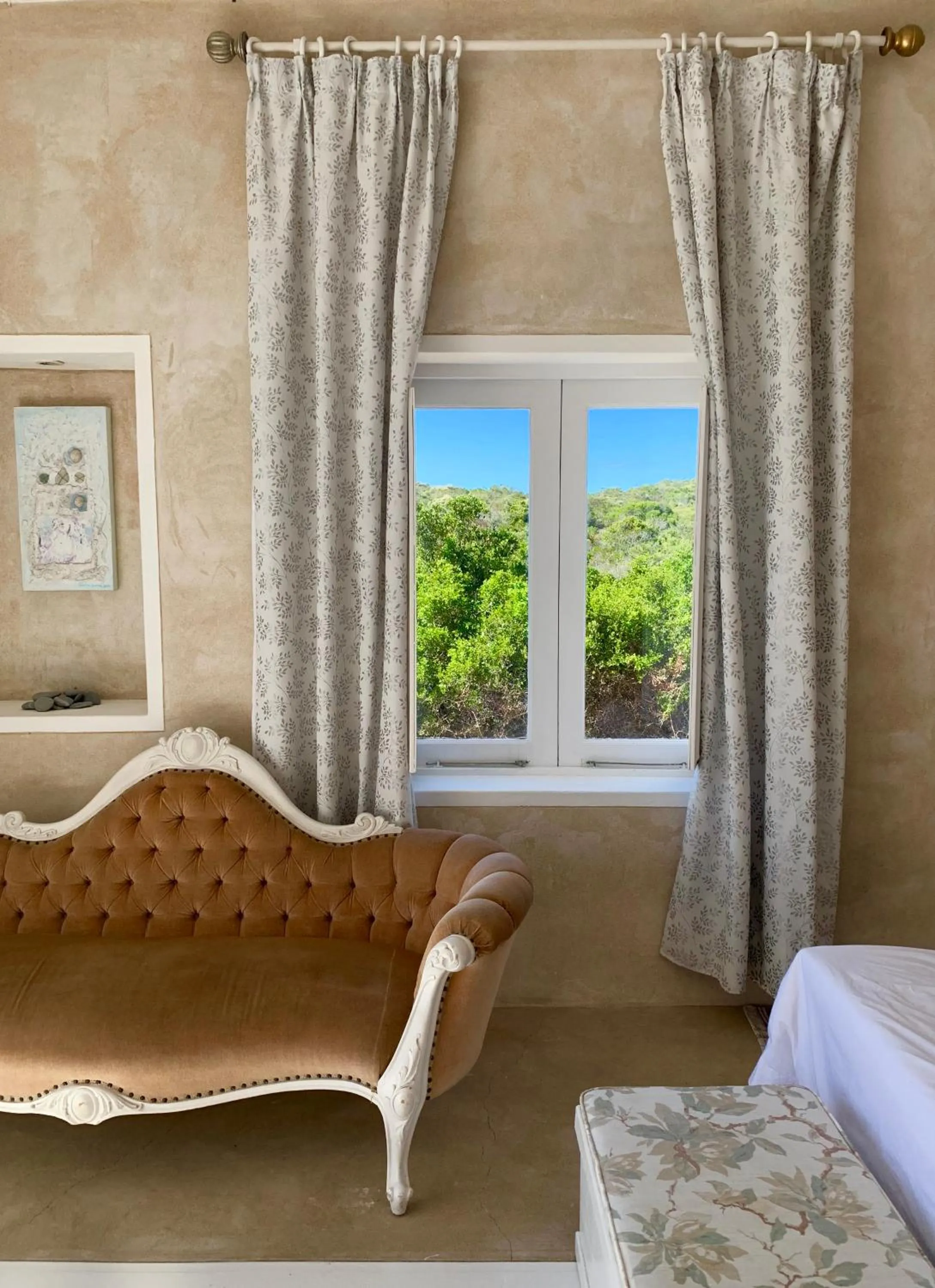 Bedroom, Bed in Charlotte House